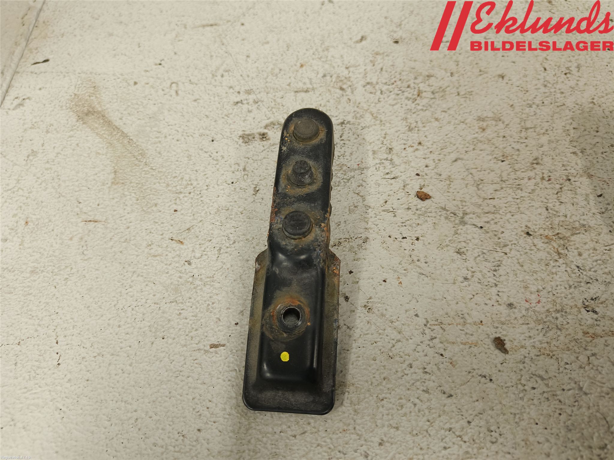 Volvo 940 91-98 Kylarfäste-Ram-Balk