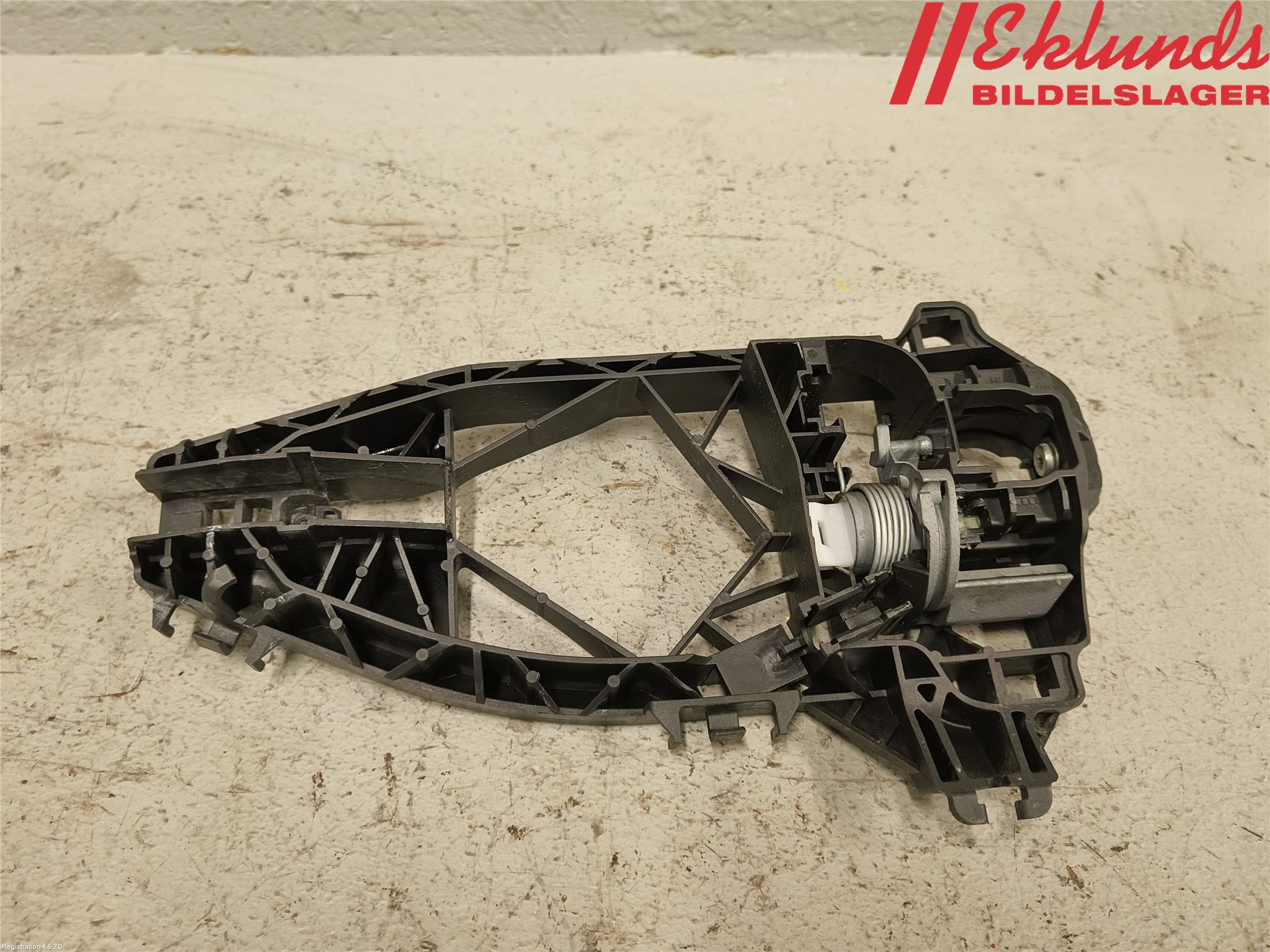 Audi A6 F2/C8 19- Dörrhandtag Yttre Hö