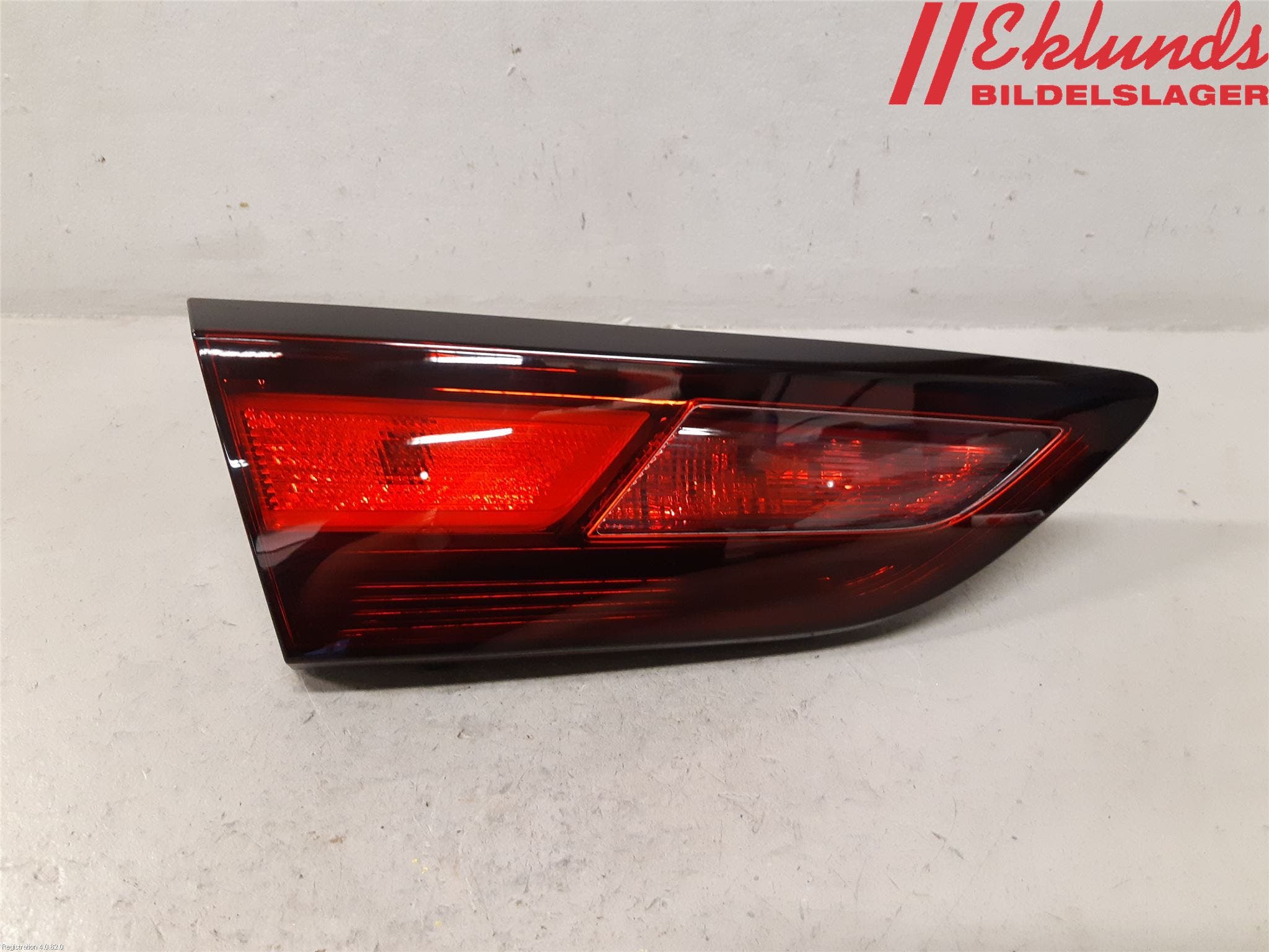 Opel ASTRA K 16-22 Bakljus Lucka Vä