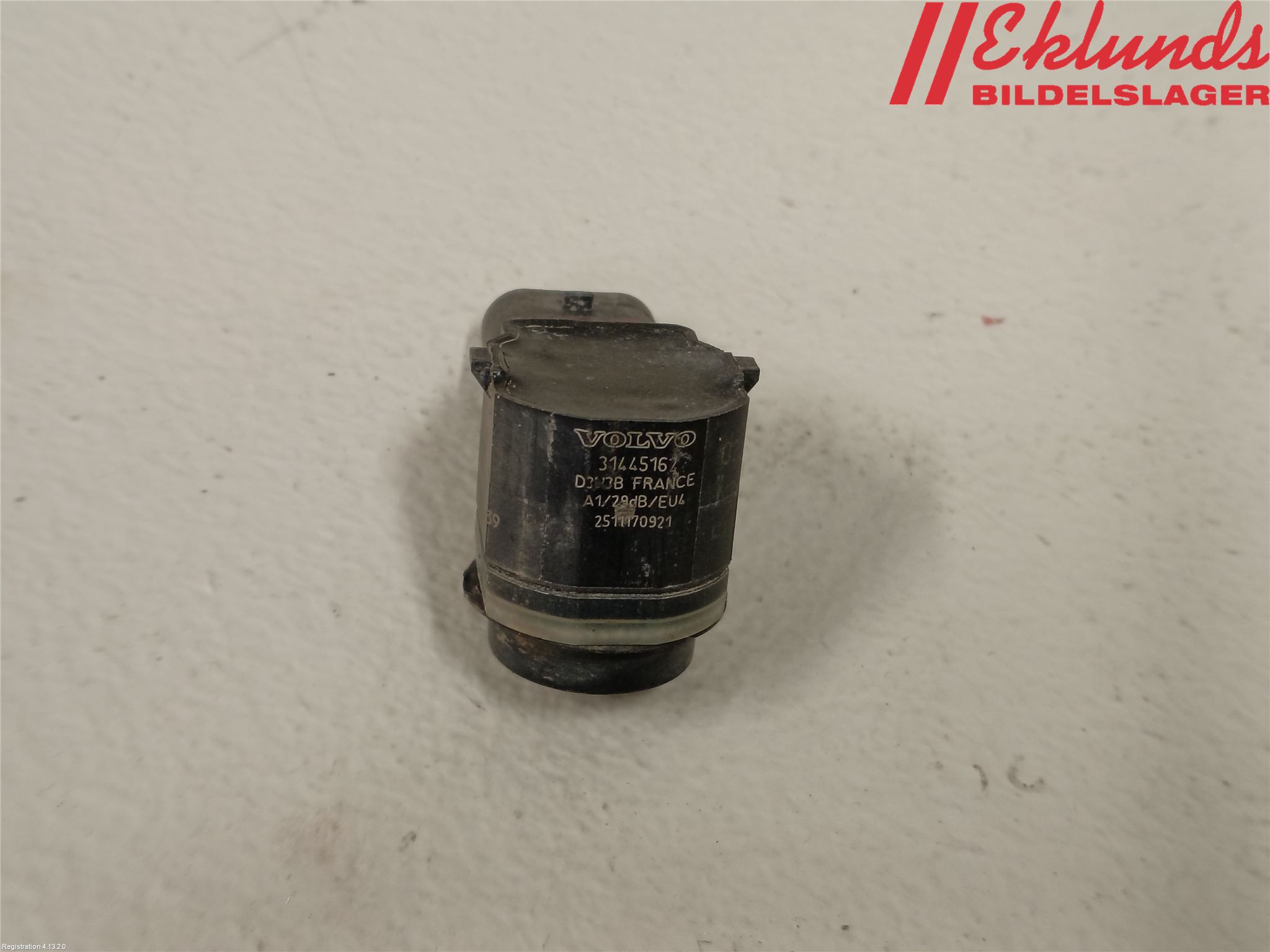 Volvo V40 12-19 Parkeringshjälp Backsensor