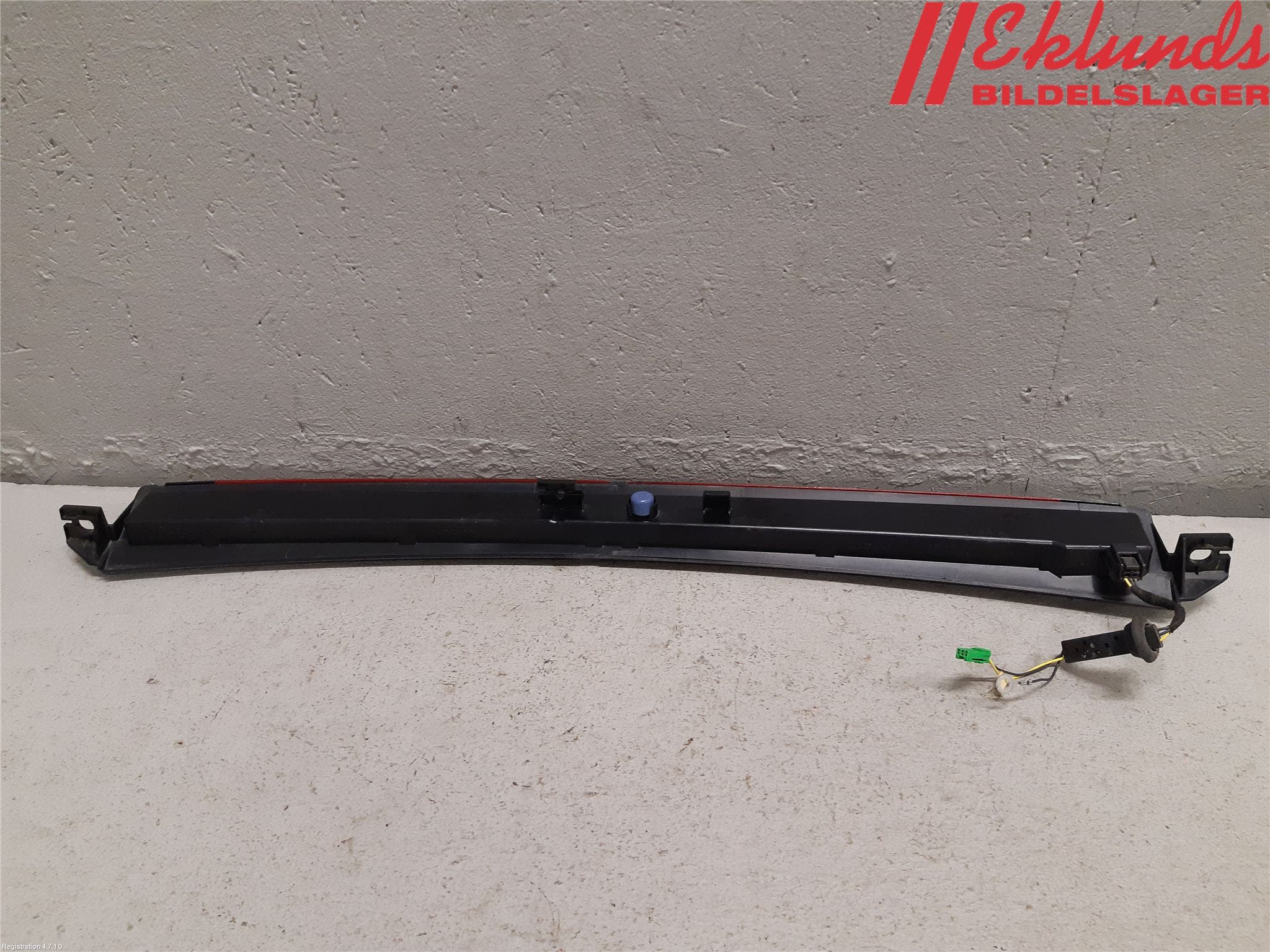 Volvo XC90/RECHARGE 16- Bromsljus Bakruta