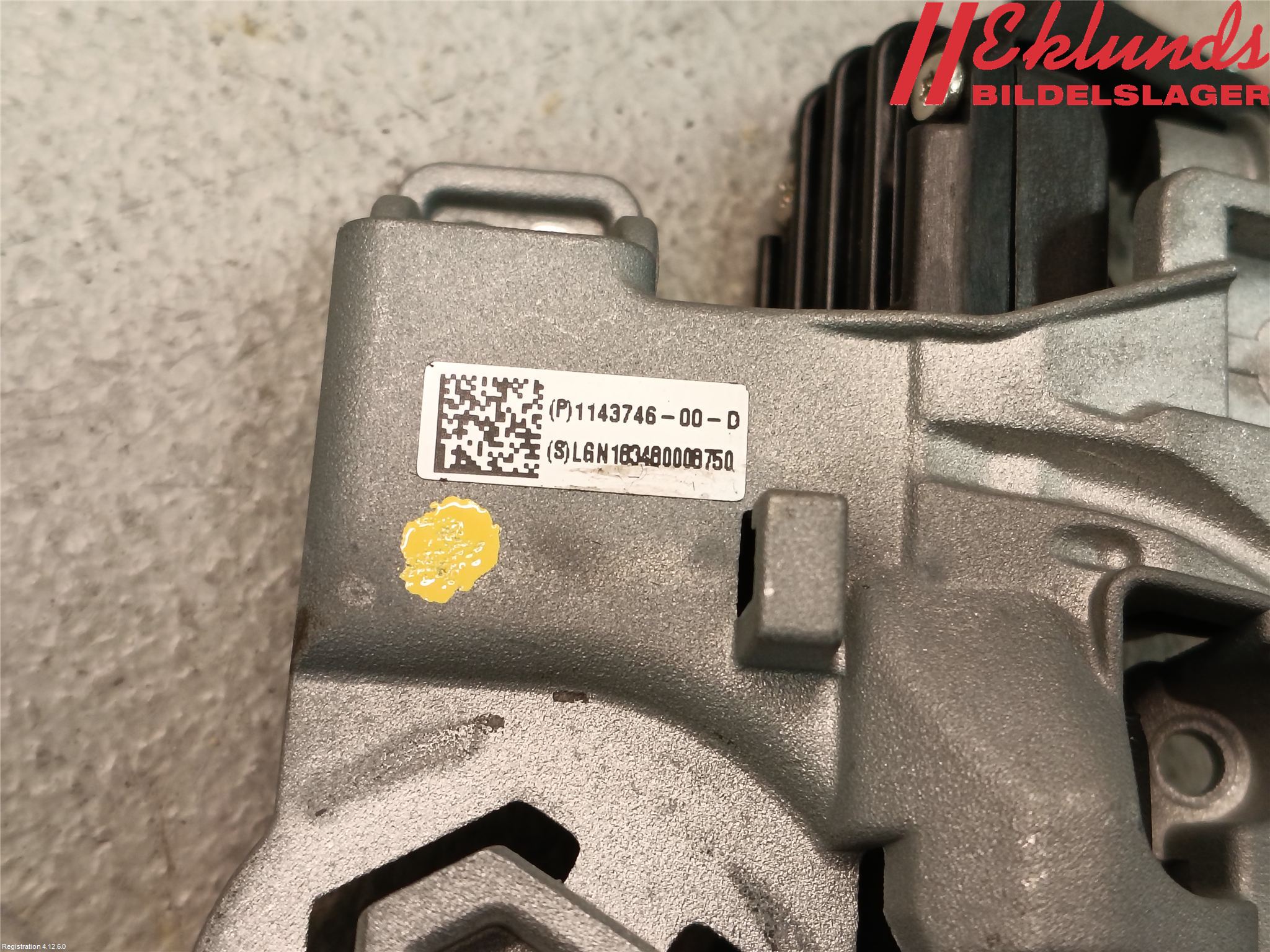 Tesla MODEL 3 17- Parkeringshjälp Kamera