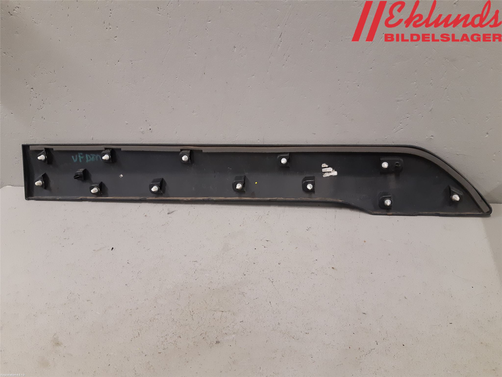 Ford TRANSIT/TOURNEO CONNECT 13-22 Dörr Dekorlist Fram Vä