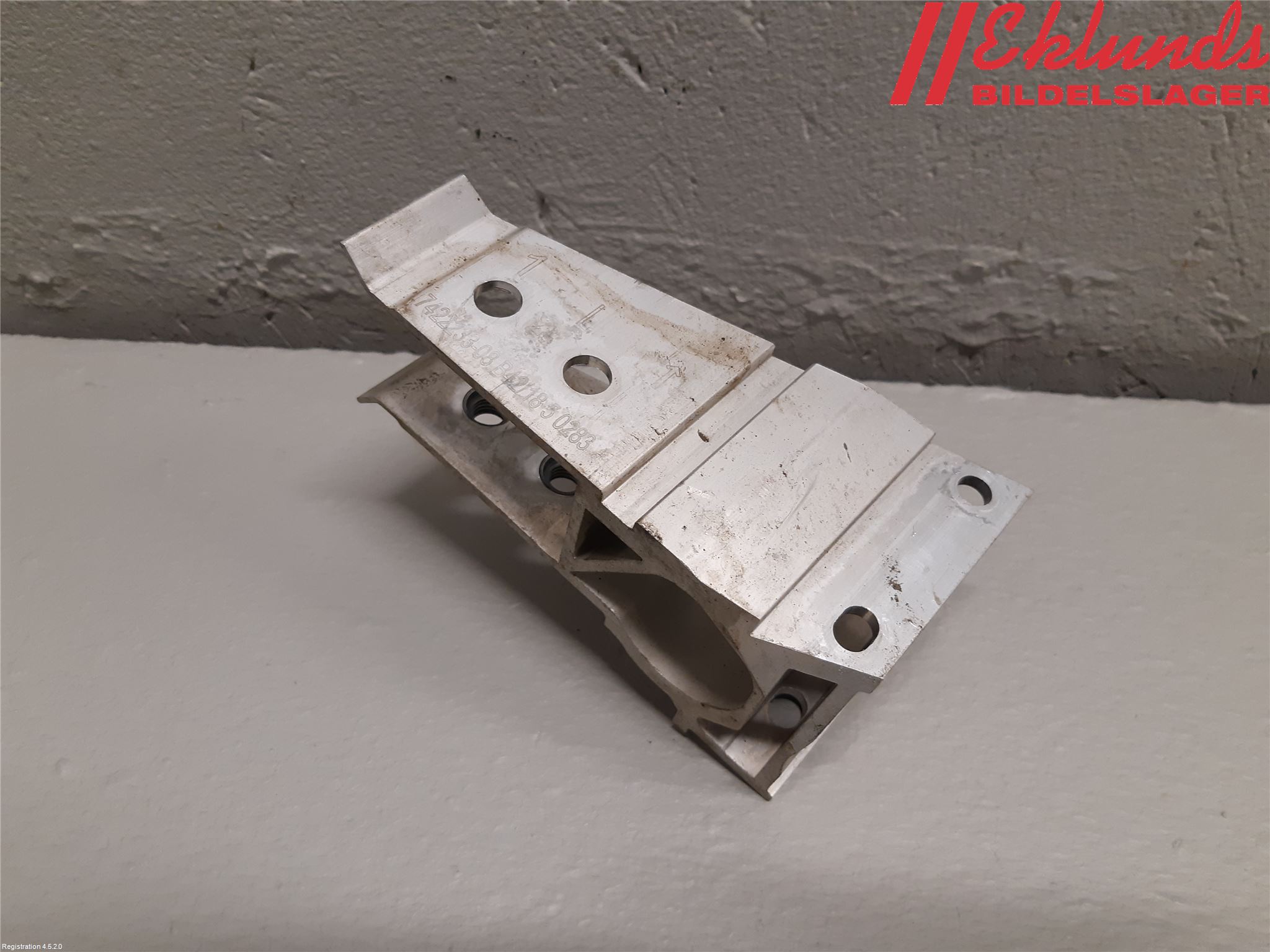 BMW 3 G20/G21/G80/G81 19- Frontplåt