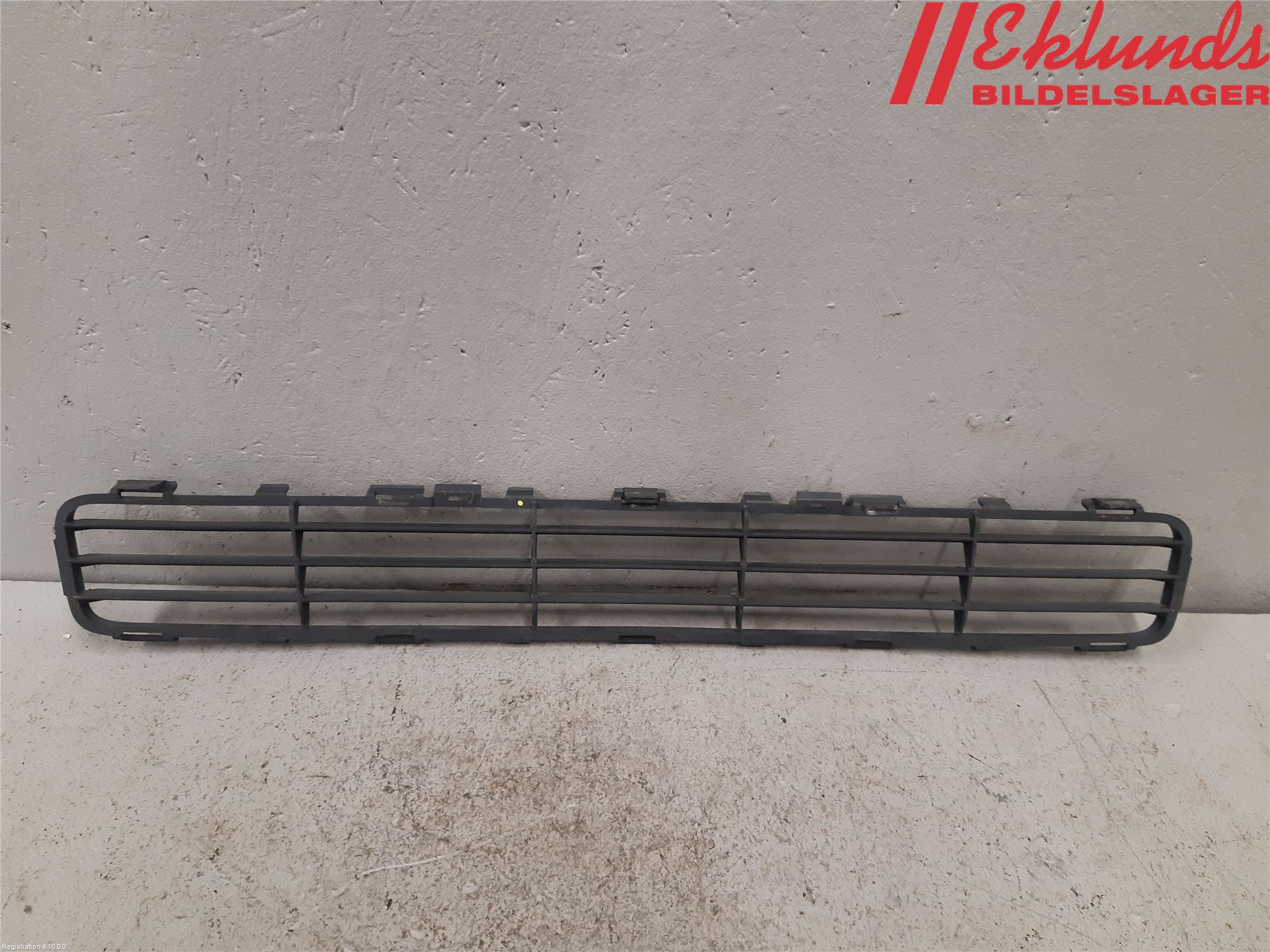 Toyota AVENSIS 03-06 Stöt Utfyllnad-List-Grill