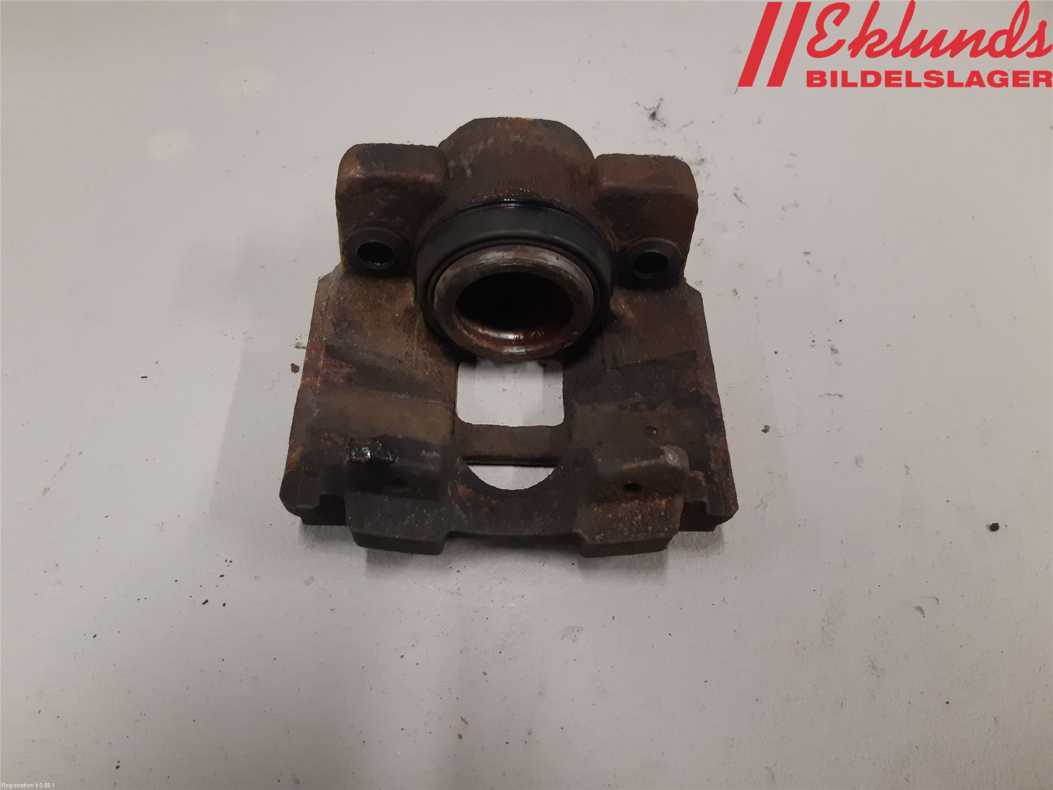 Toyota YARIS XP130 15-20 Bromsok Fram Vänster