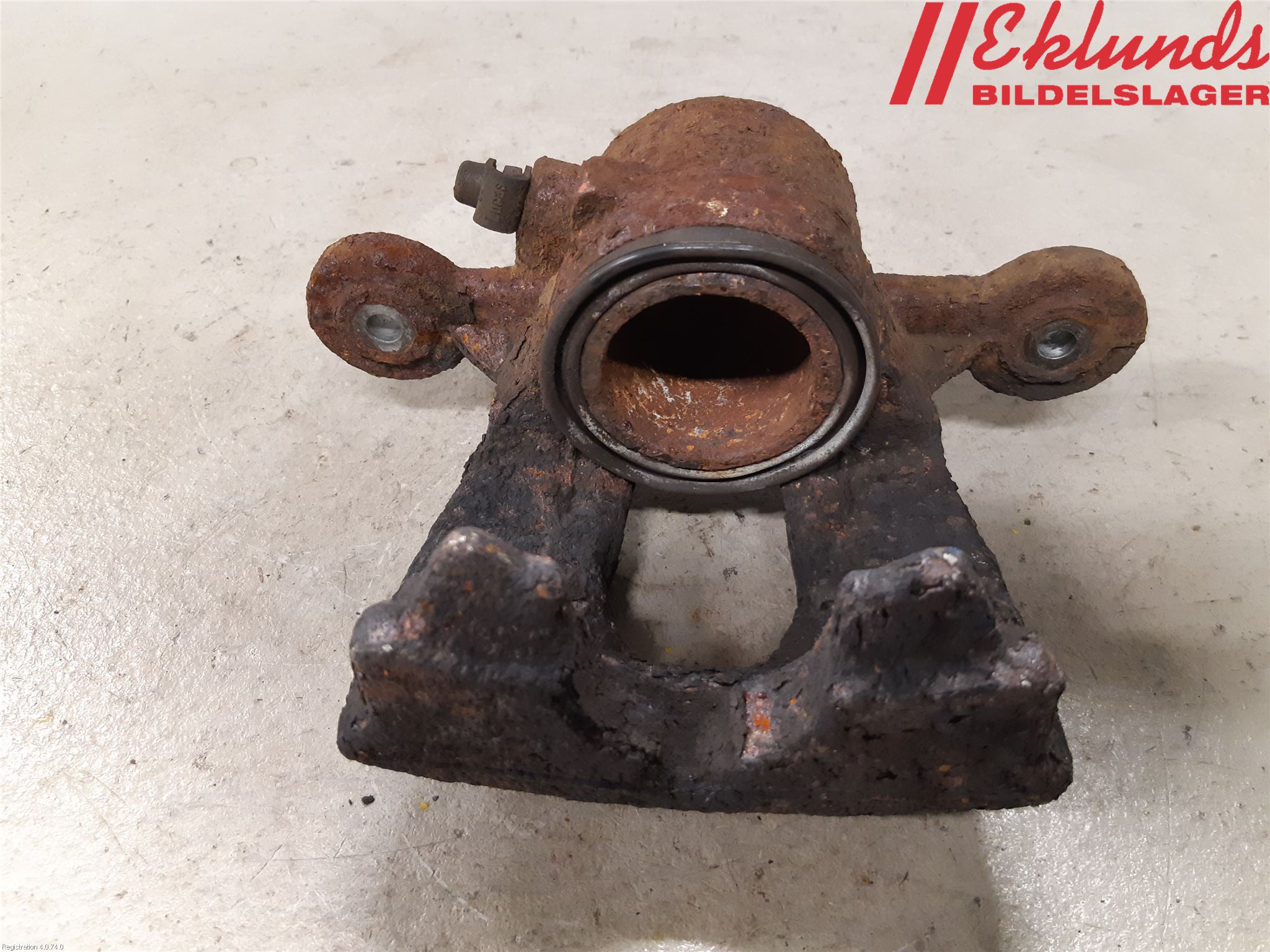 BMW 1 E87/81 5D/3D 03-11 Bromsok Fram Höger