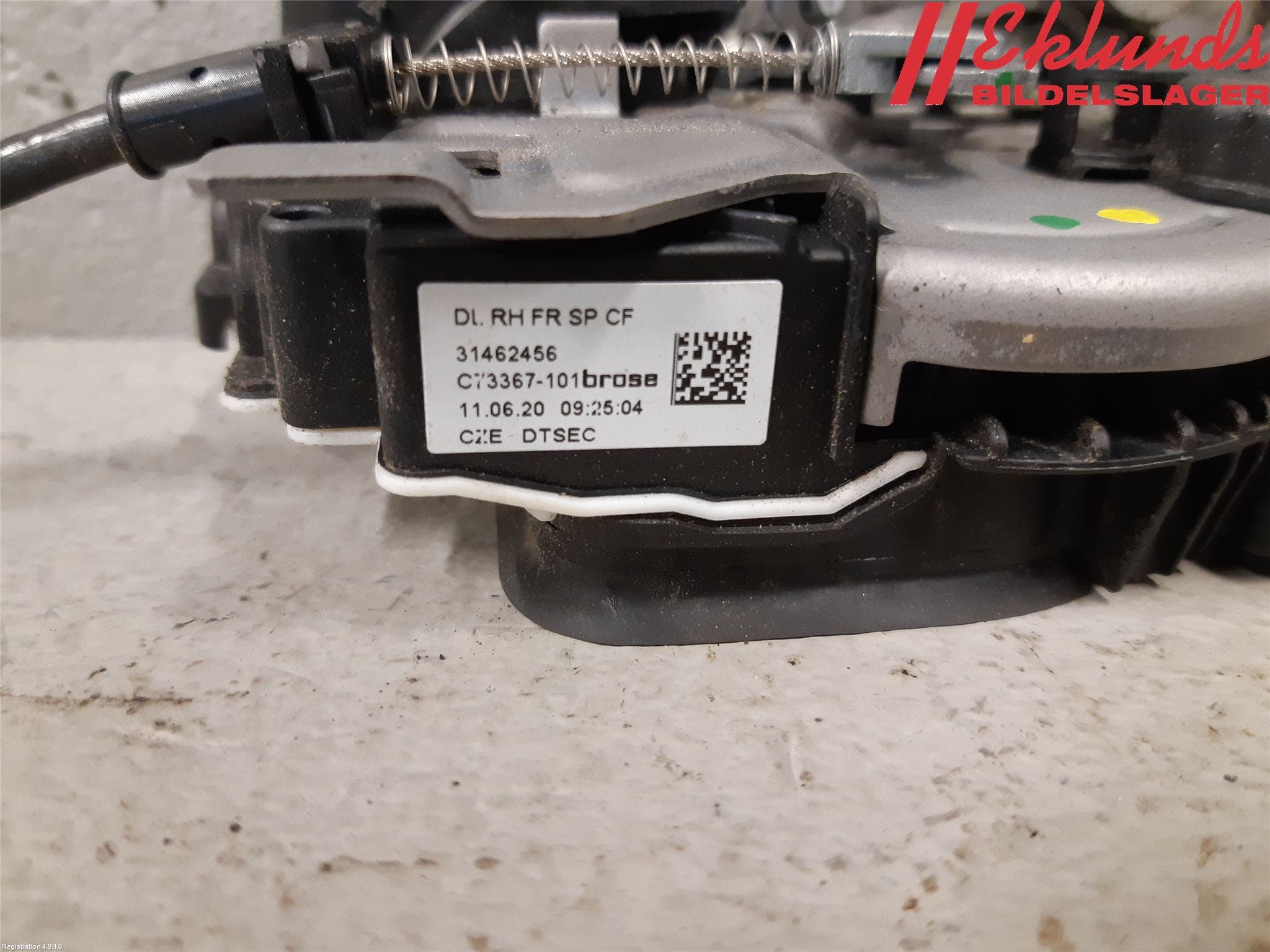 Volvo V60 CROSS COUNTRY 19- Låskista-Dörrlås