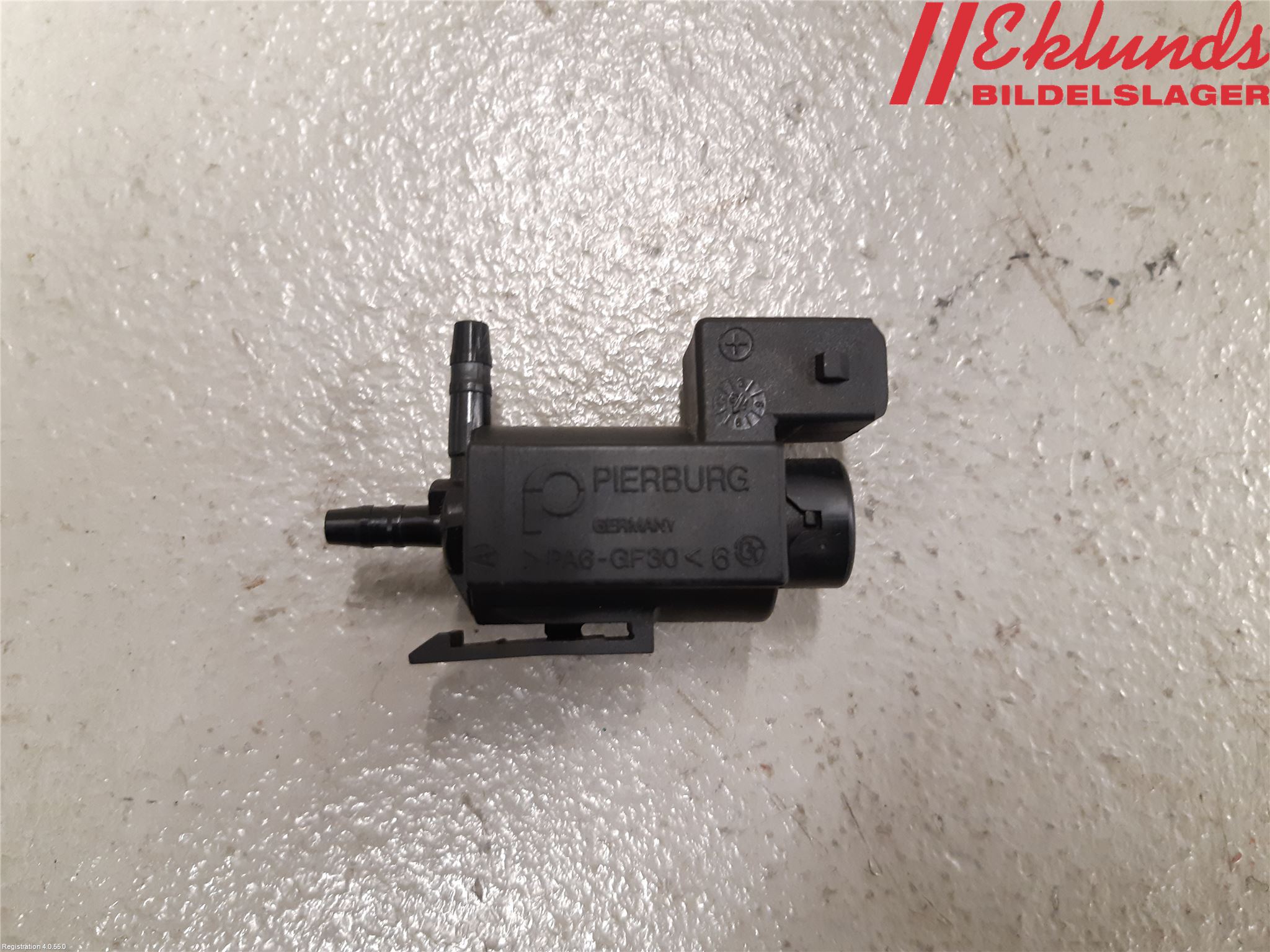 BMW 5 F10/F11/F18 09-17 Vakuumventil