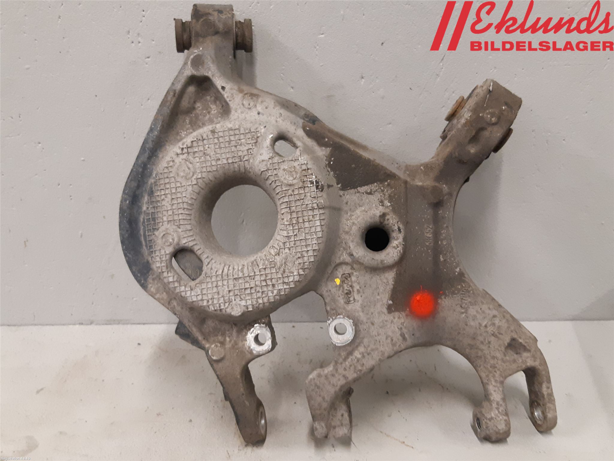 Ford MUSTANG VI 15-22 Bärarm Bak Vänster