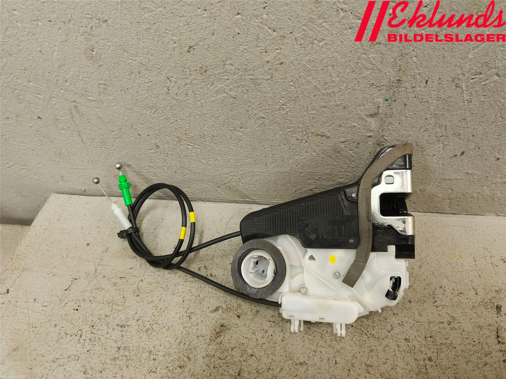 Toyota YARIS XP130 15-20 Låskista-Dörrlås