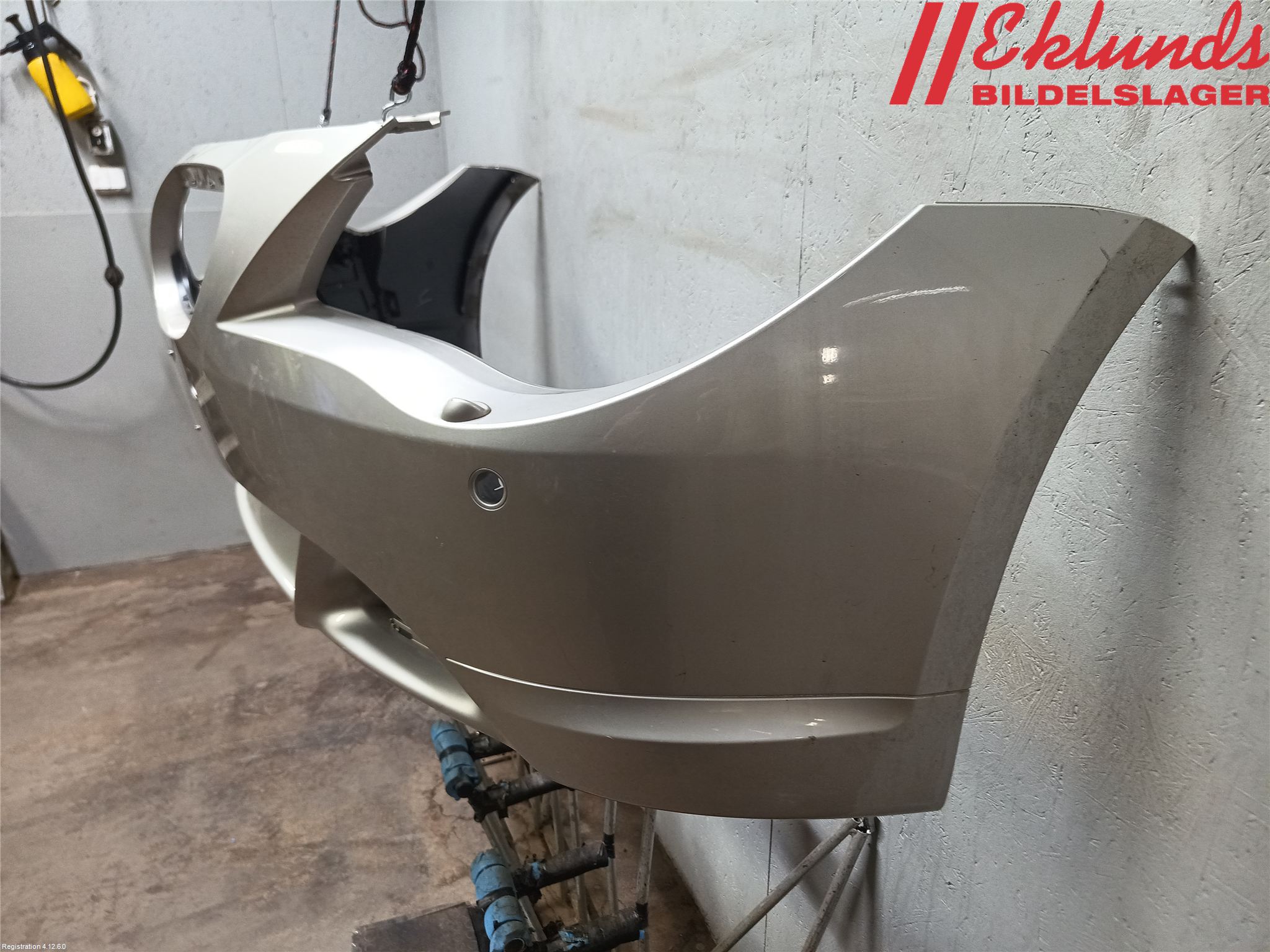 BMW 6 E63/64    02-10 Stötfångarbeklädnad Fram