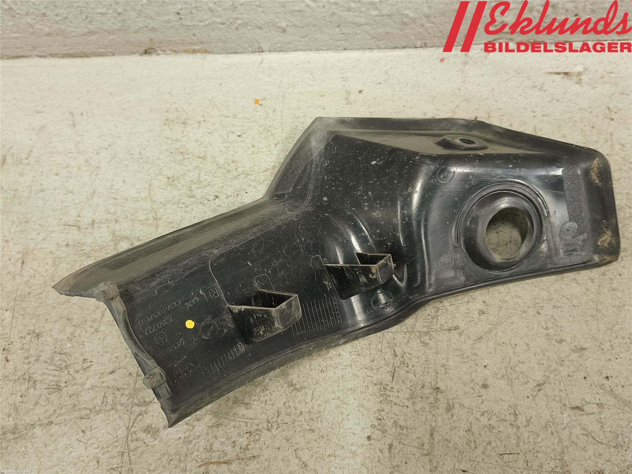 BMW X1 F48 15-22 Bakljussarg