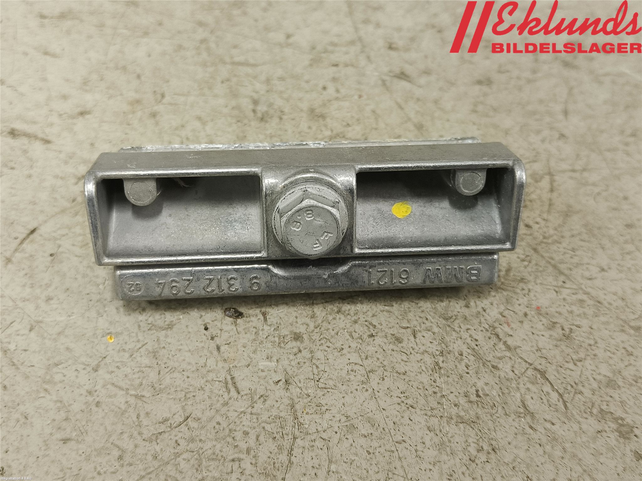 BMW X1 F48 15-22 Batterilåda-Fäste-Hållare