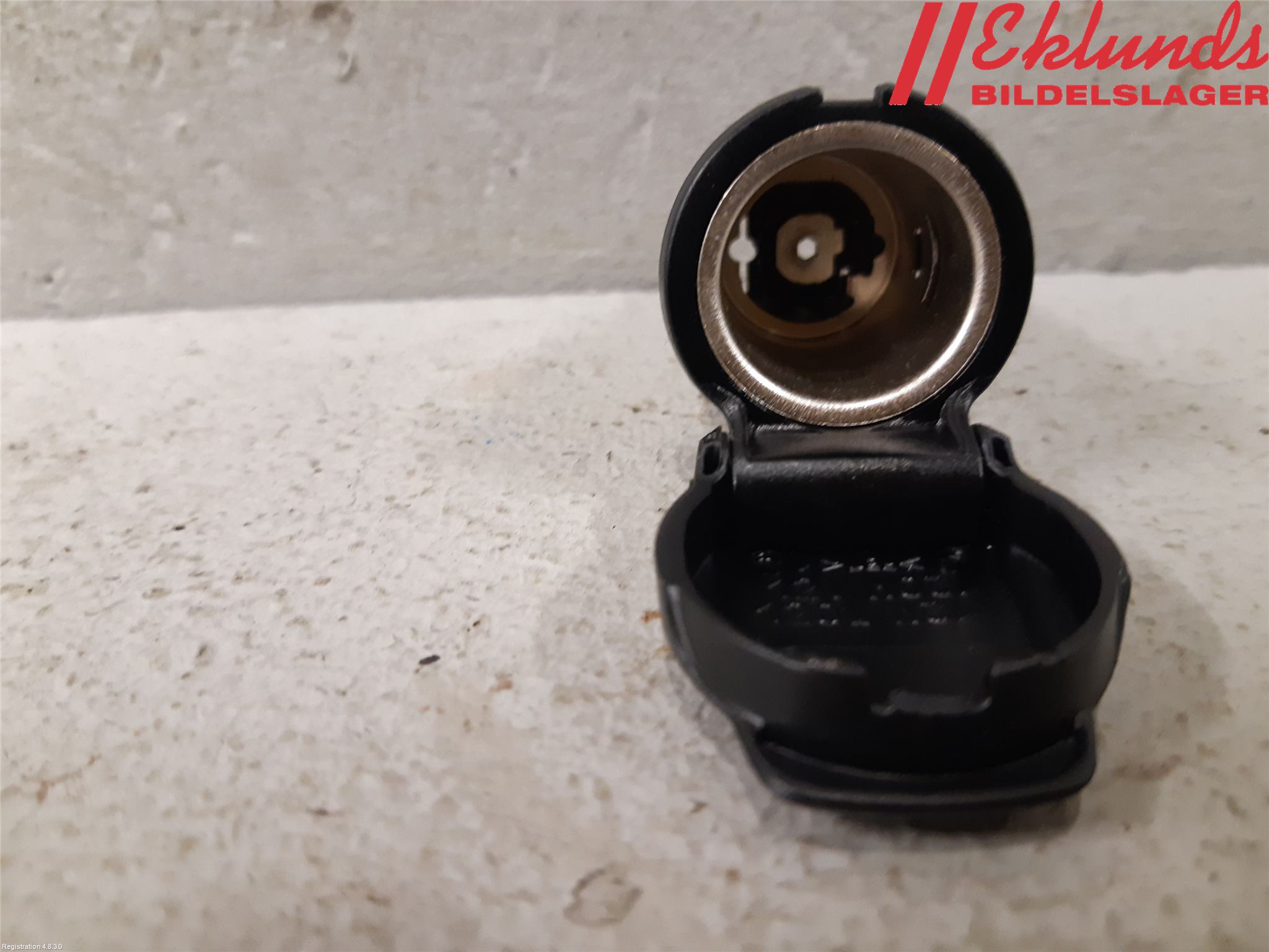 Nissan LEAF 18- Cigtändare