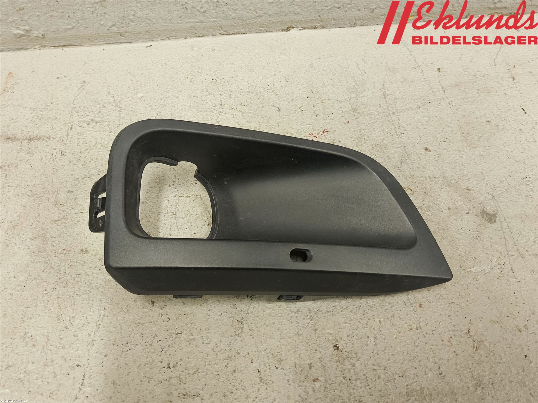 Peugeot PARTNER/E-PARTNER 19- Dimljussarg Fram