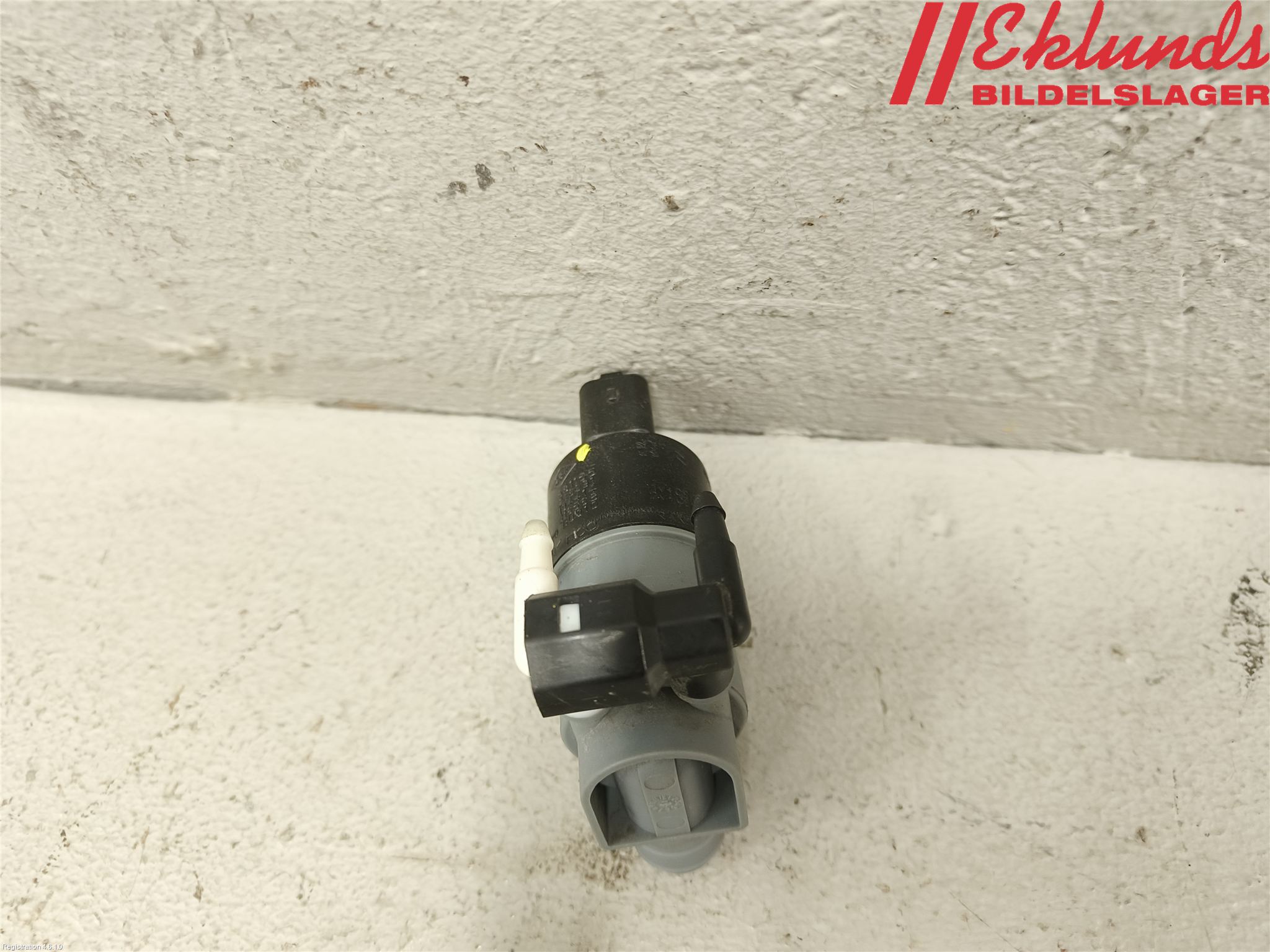 Nissan QASHQAI 14-17 Spolarpump Vindruta