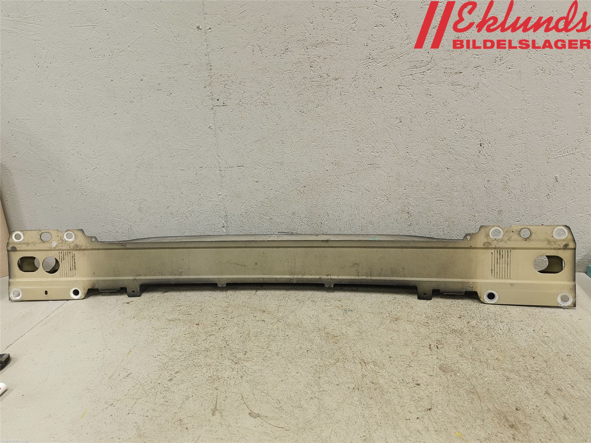 Volvo V70 14-16 Stötfångarbalk Fram