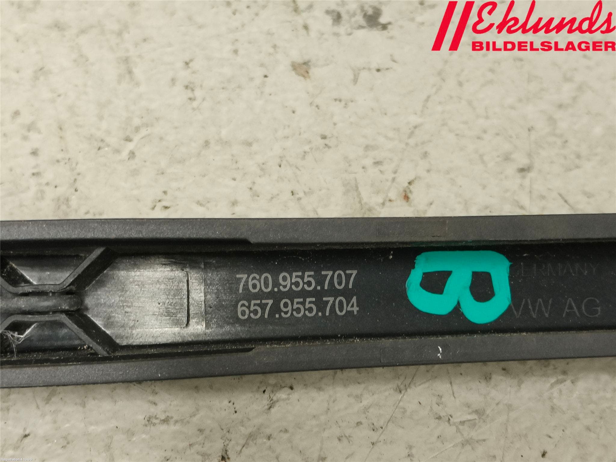 Skoda SCALA 19- Torkararm-Bakruta