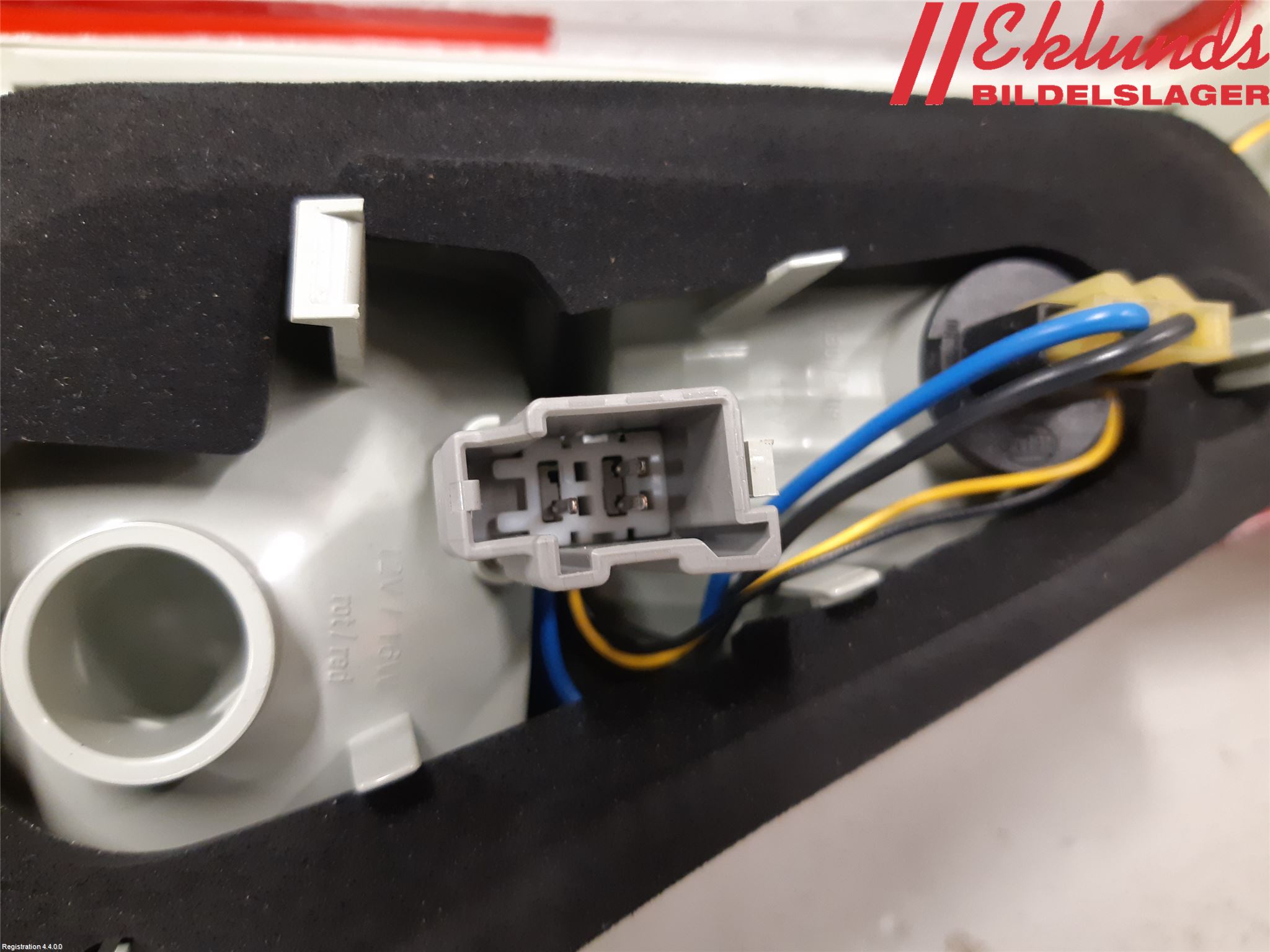 Volvo V70 08-13 Bakljus Lucka Hö