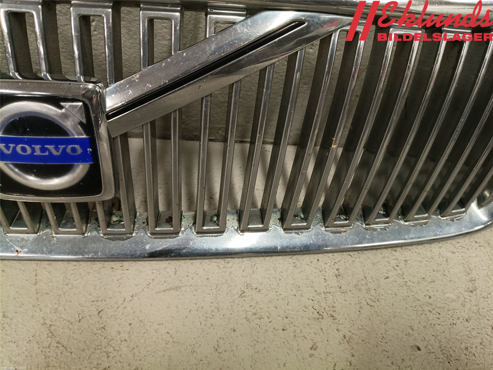 Volvo V70 00-04 Grill Komp