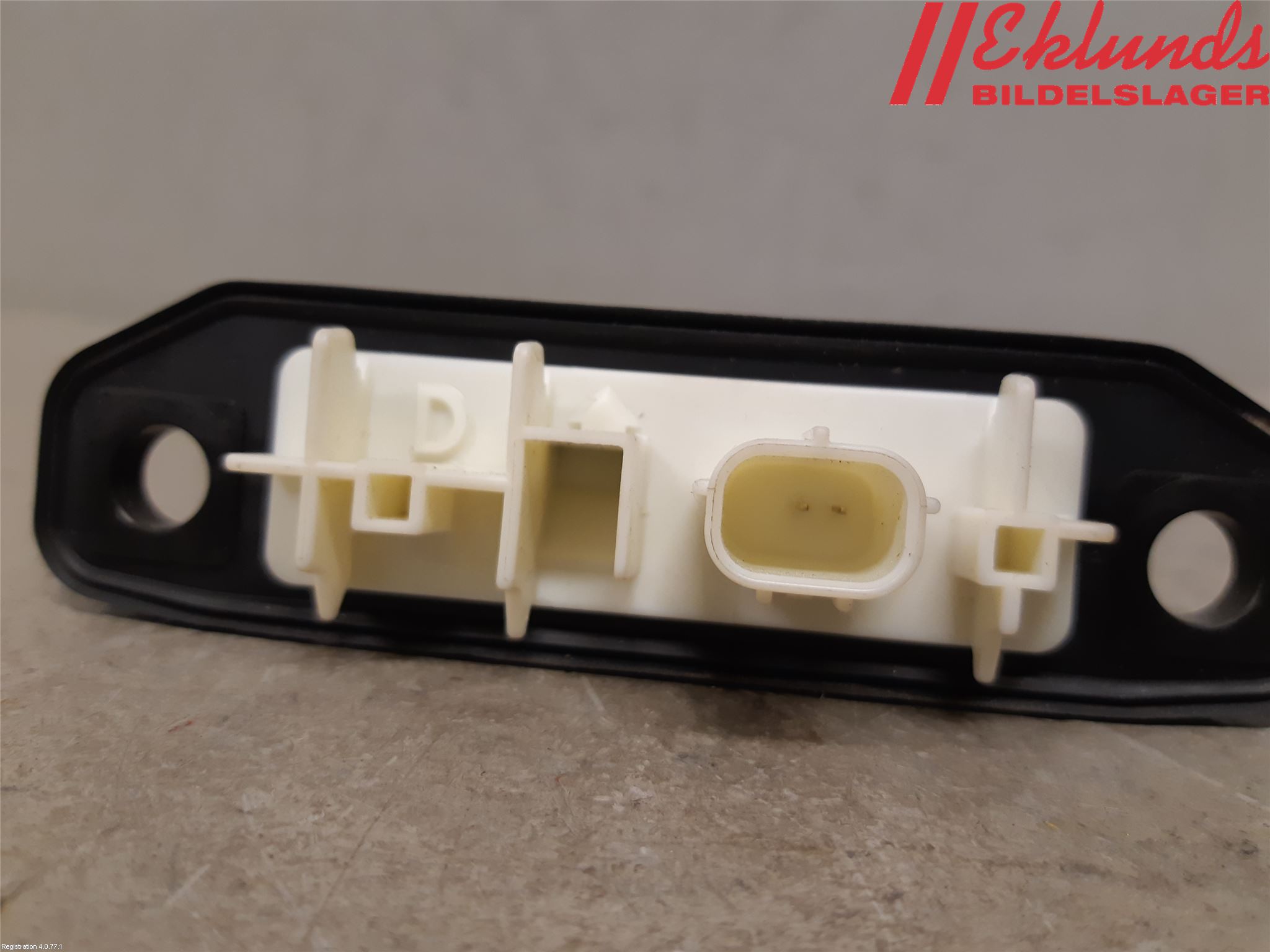 Toyota RAV4 19- Bakluckehandtag