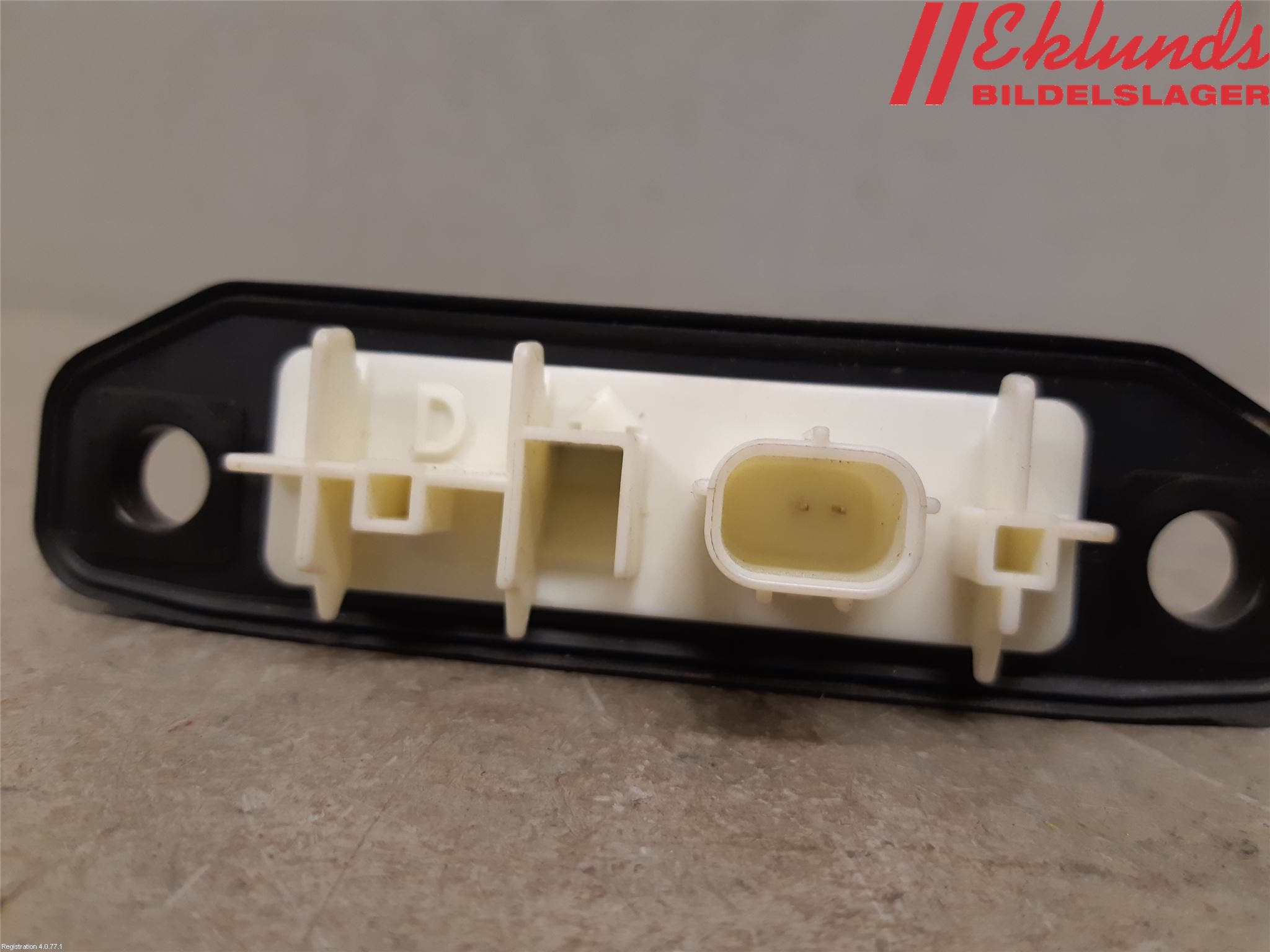 Toyota RAV4 19- Bakluckehandtag