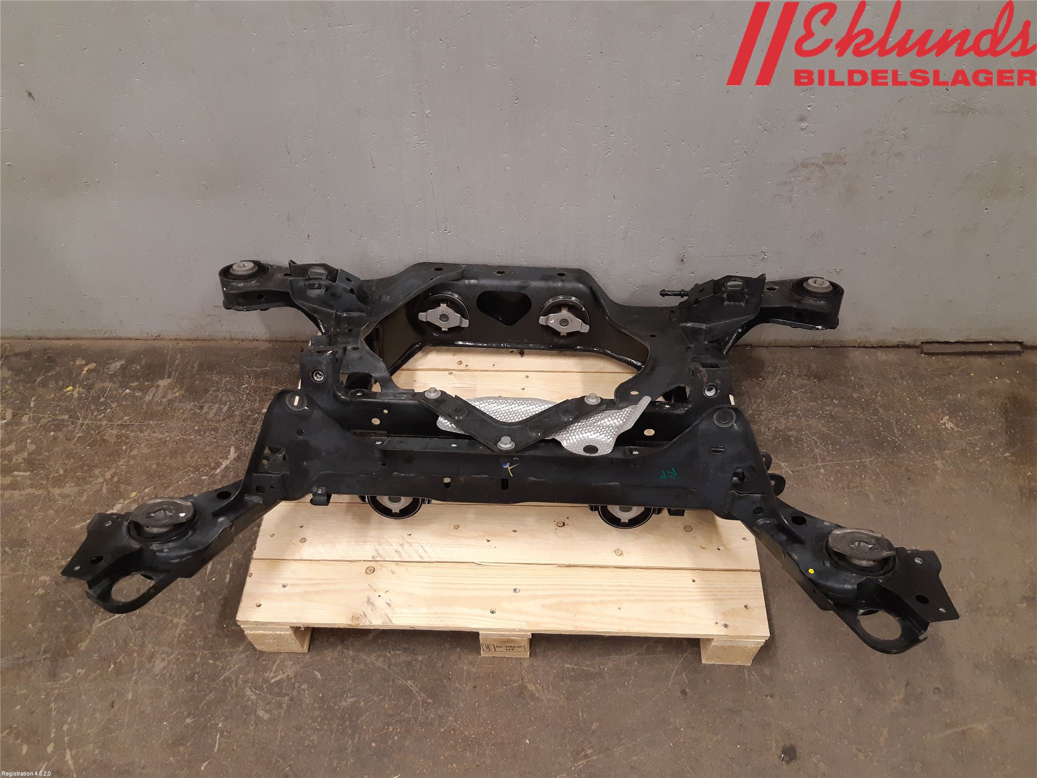 Volvo XC90/RECHARGE 16- Bakaxelbalk