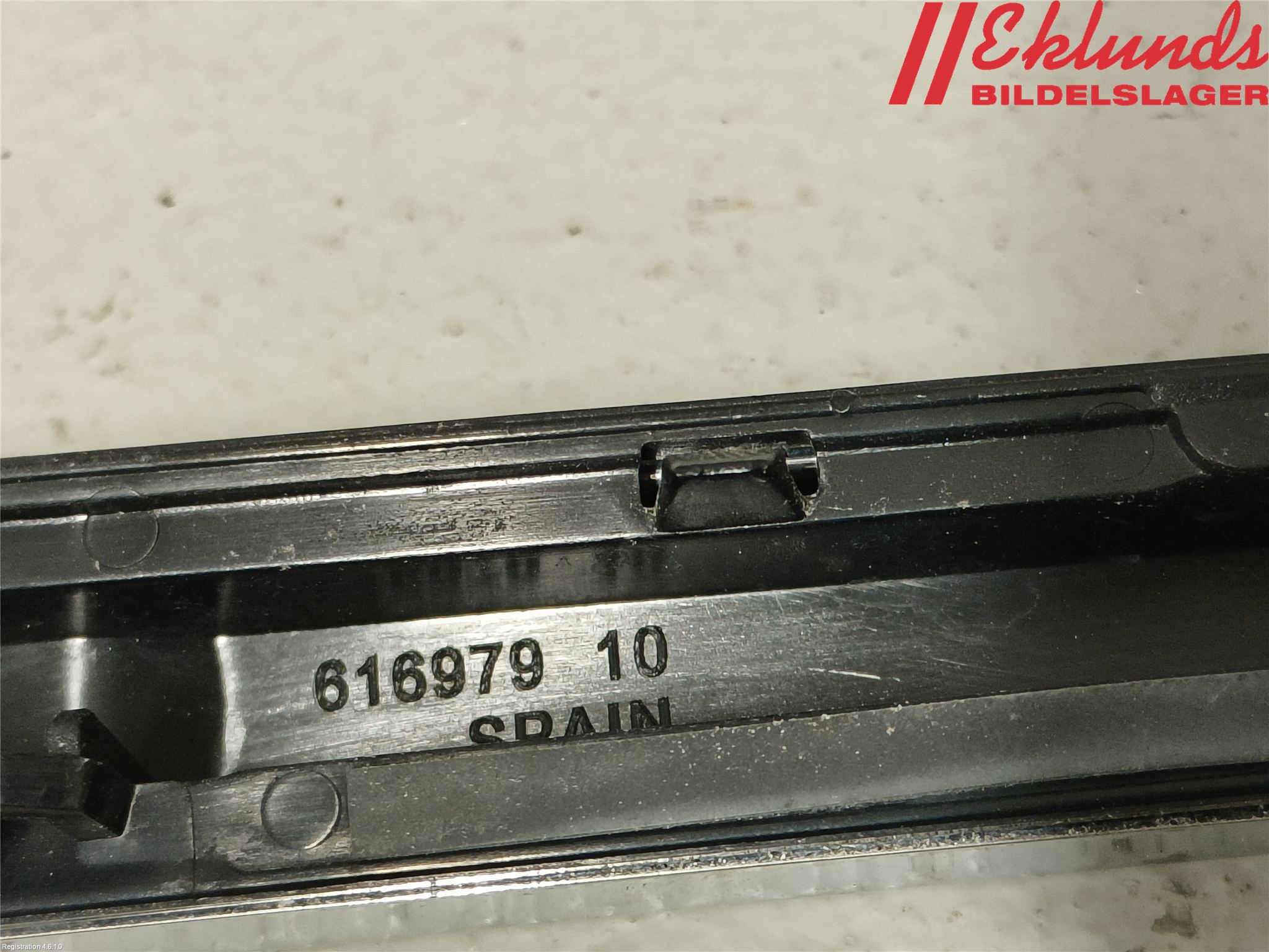 BMW 5 G30/G31/F90 17-23 List Framskärm Hö