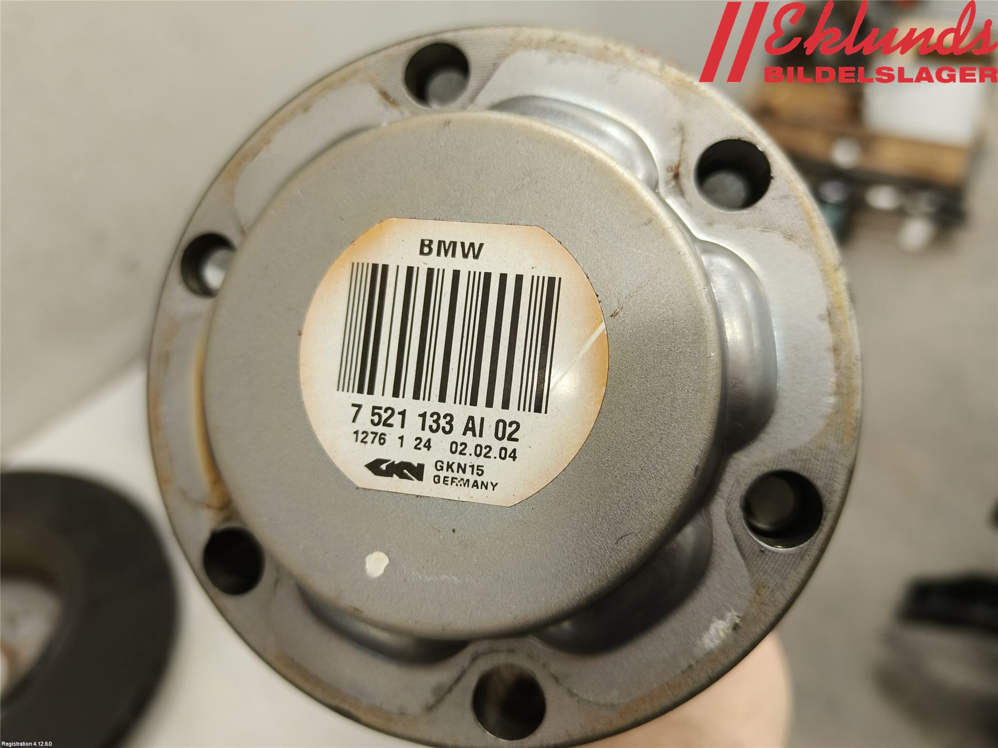 BMW 6 E63/64    02-10 Drivaxel Bak Vänster