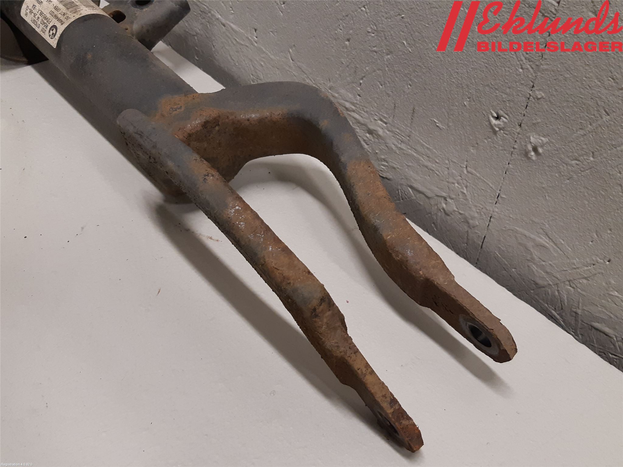 BMW 5 F10/F11/F18 09-17 Fjäderben Fram Vänster