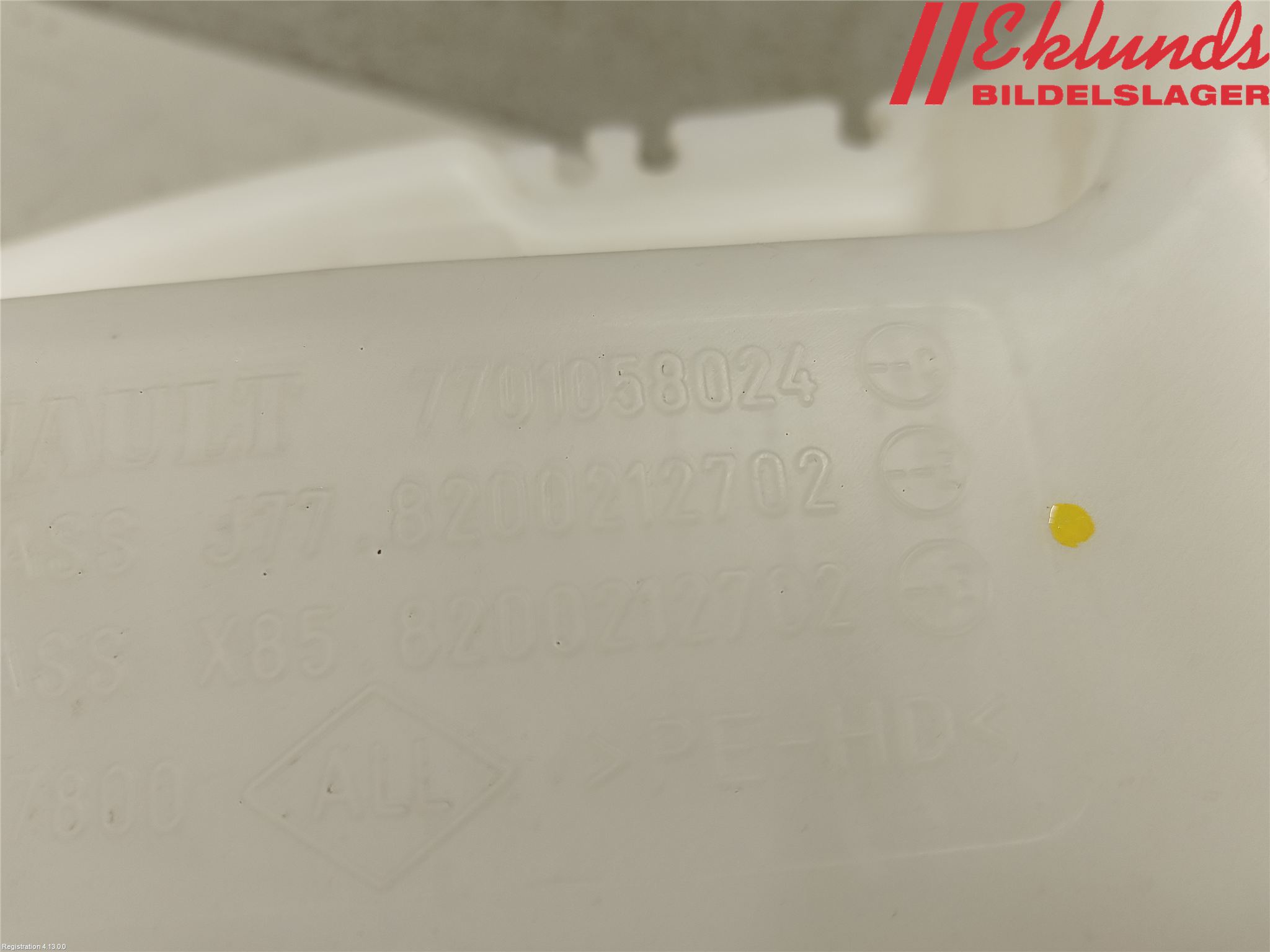 Renault CLIO III  09-12 Spolartank Vindruta