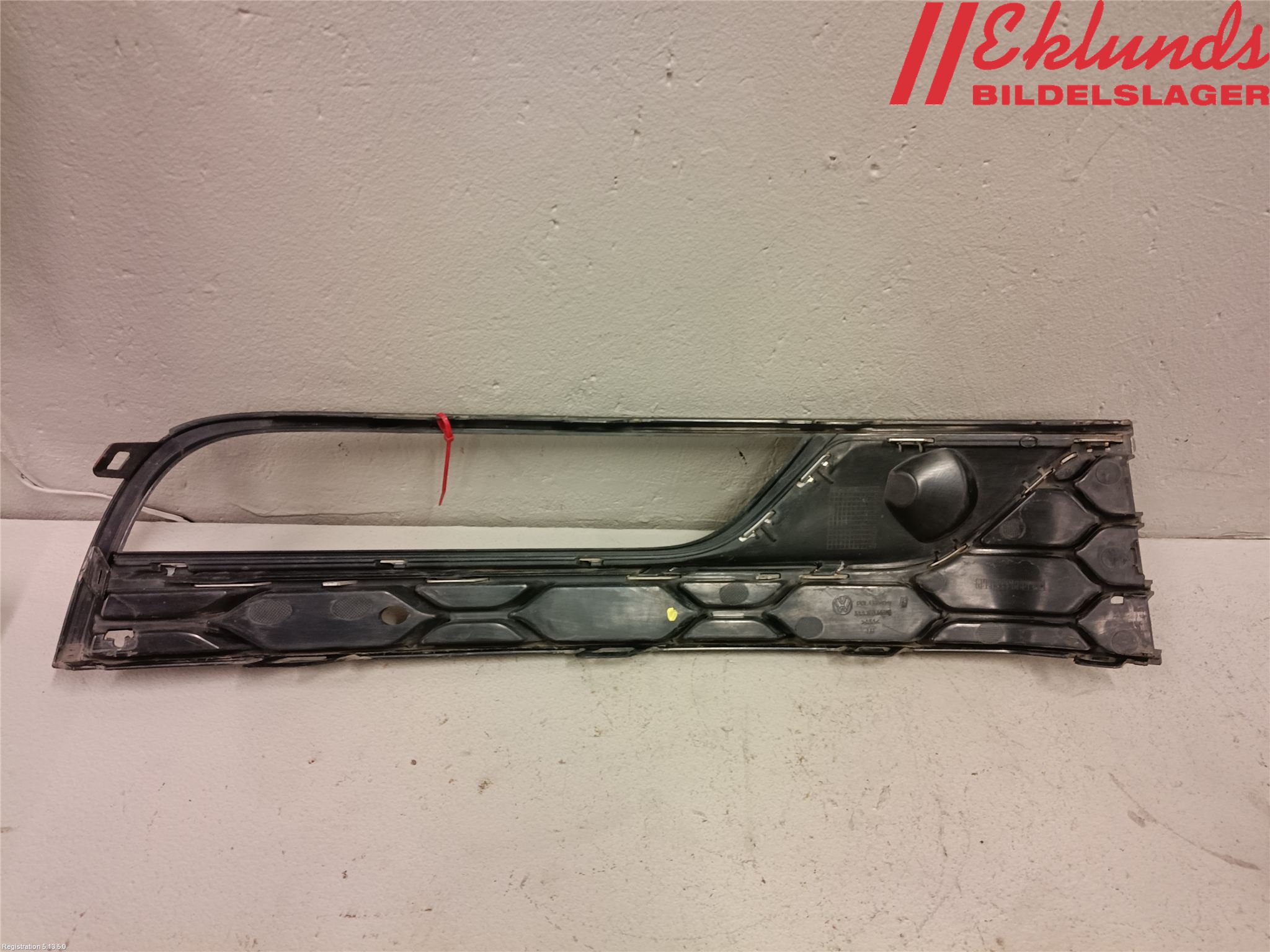 Volkswagen VW PASSAT 11-14 Dimljussarg Fram