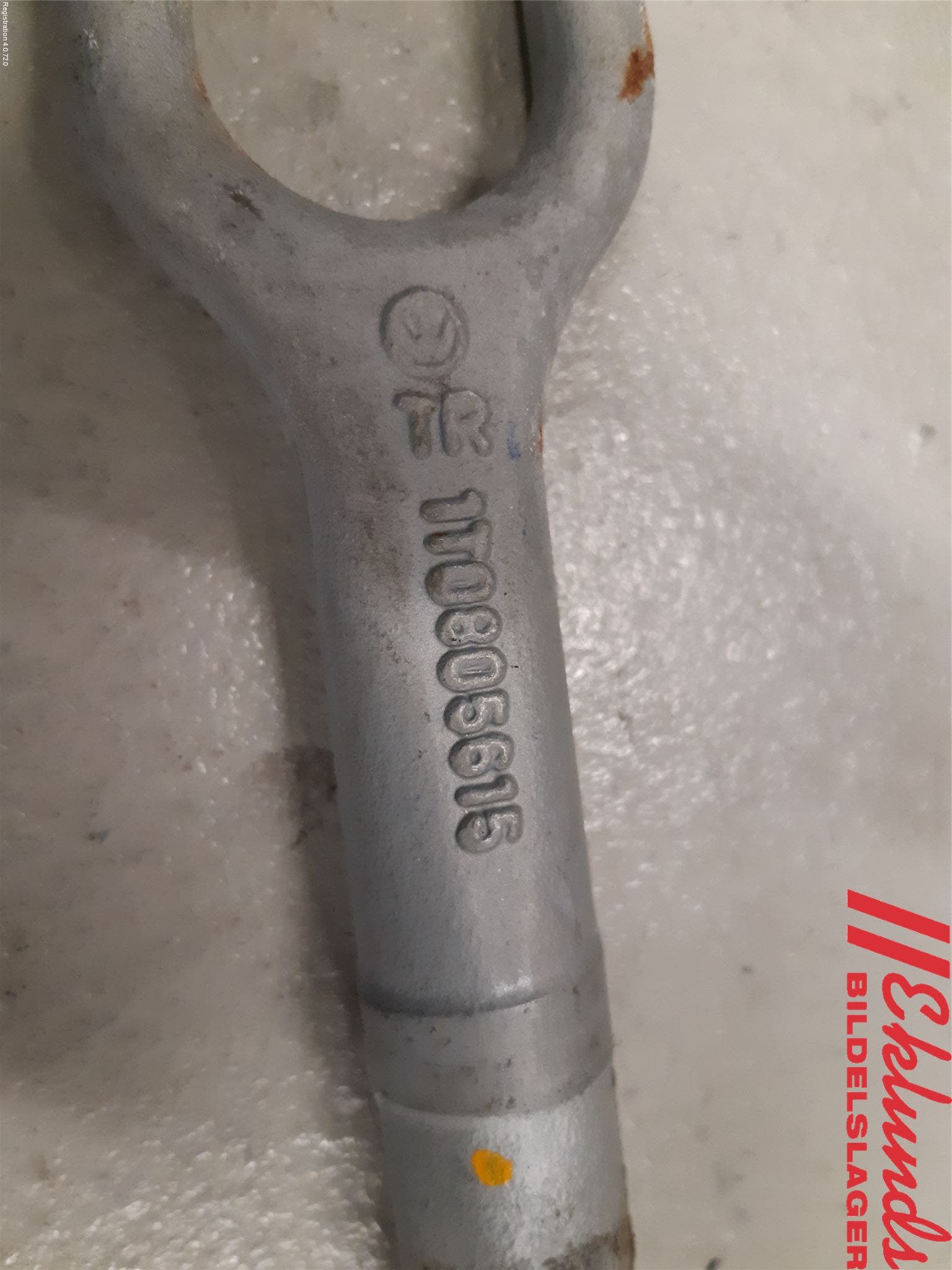 Volkswagen VW GOLF V 04-09 Bogserögla