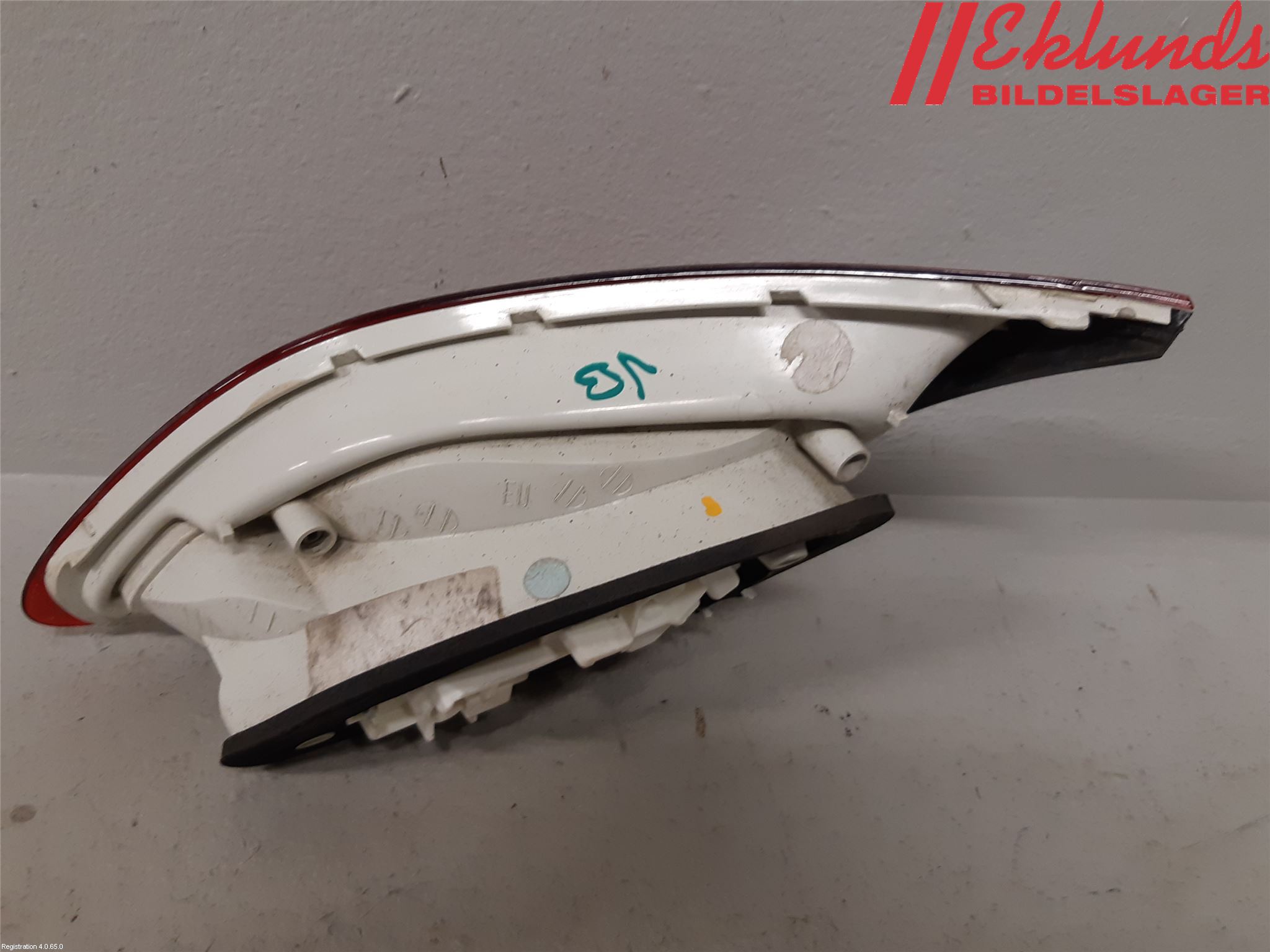 Opel ASTRA J 10-15 Bakljus Lucka Vä