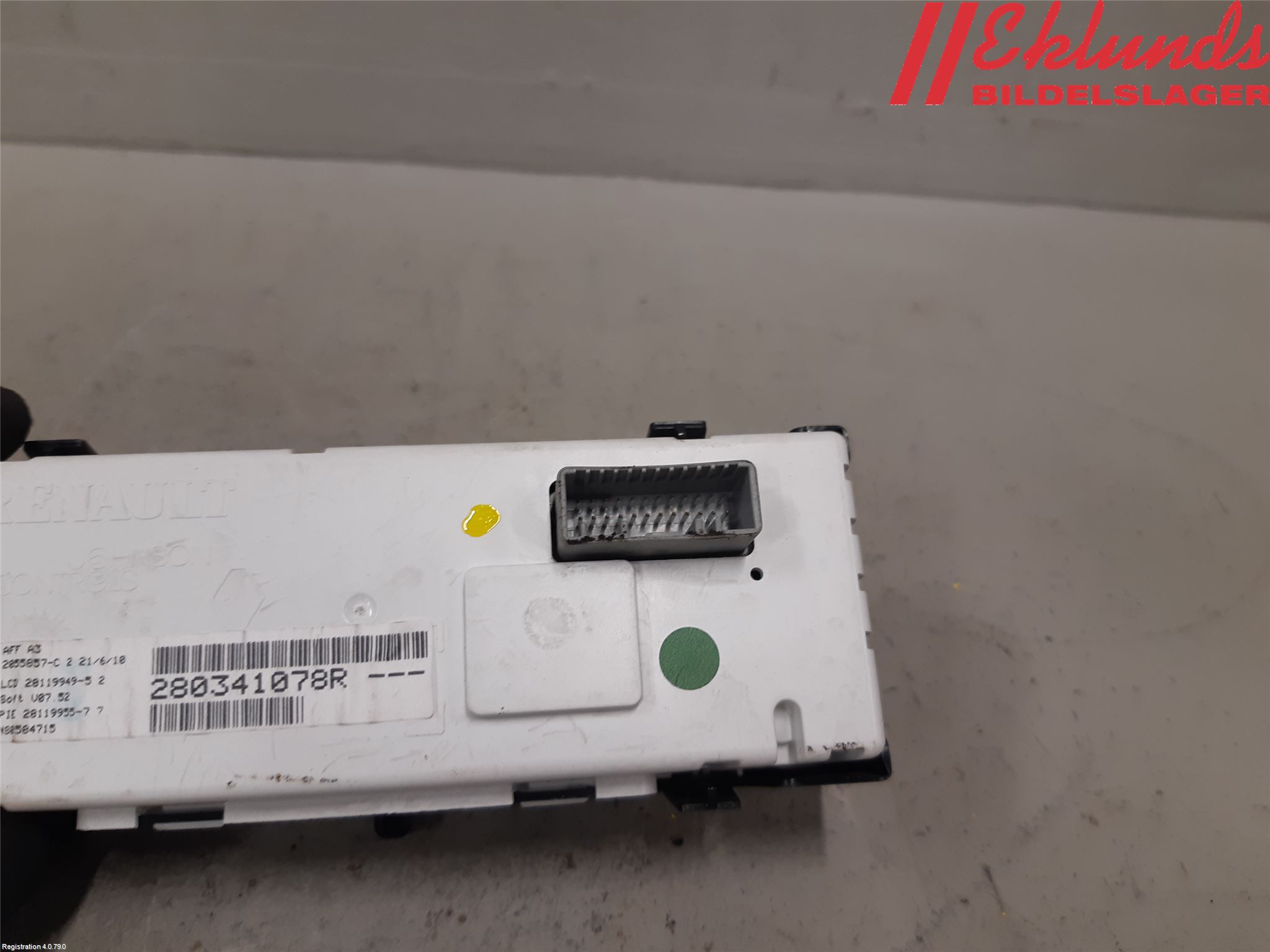 Renault TRAFIC   02-14 Multifunktionsdisplay