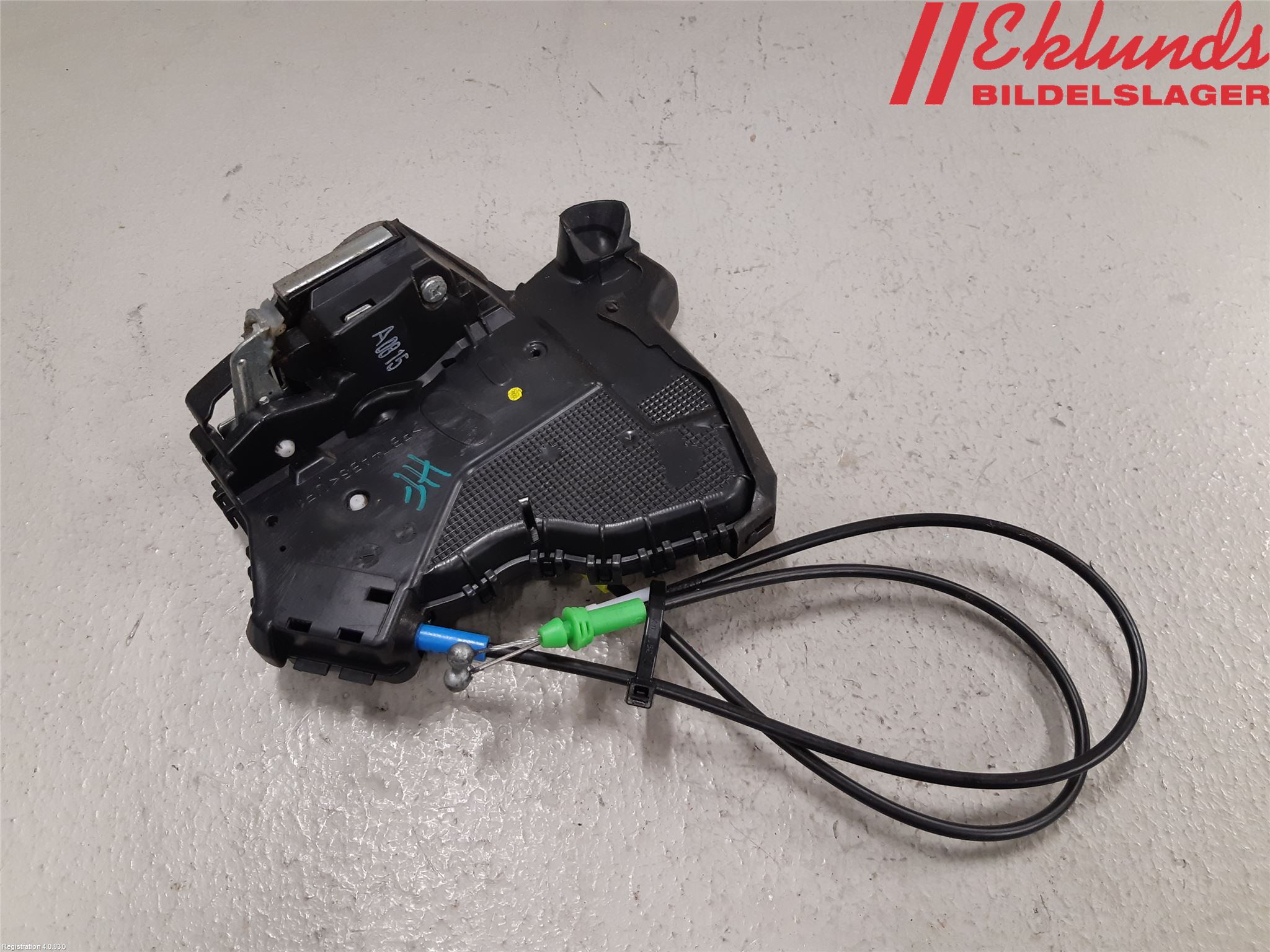 Toyota AURIS 13-19 Låskista-Dörrlås