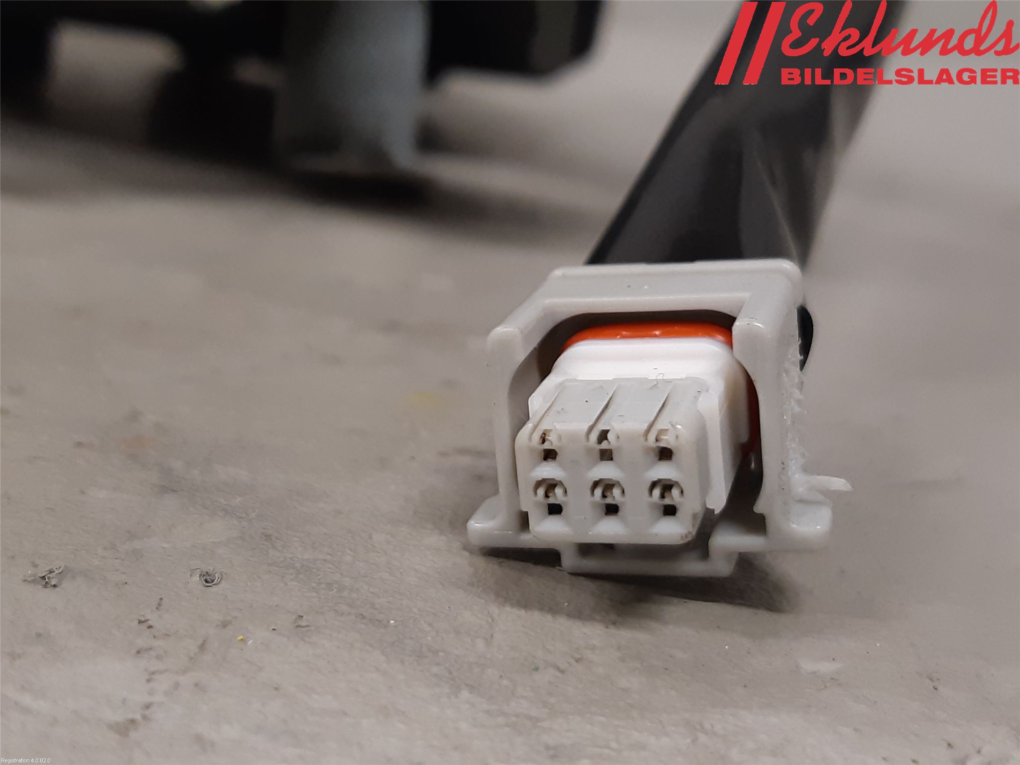 Toyota RAV4 19- Låskista Baklucka