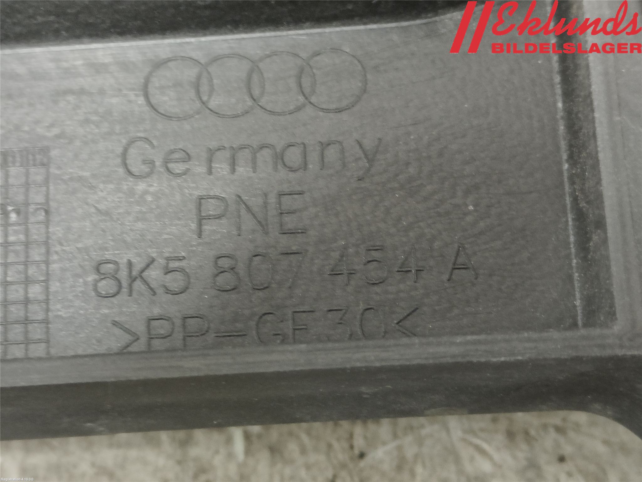 Audi A4/S4 08-11 Stötfångarfäste Bak Hö