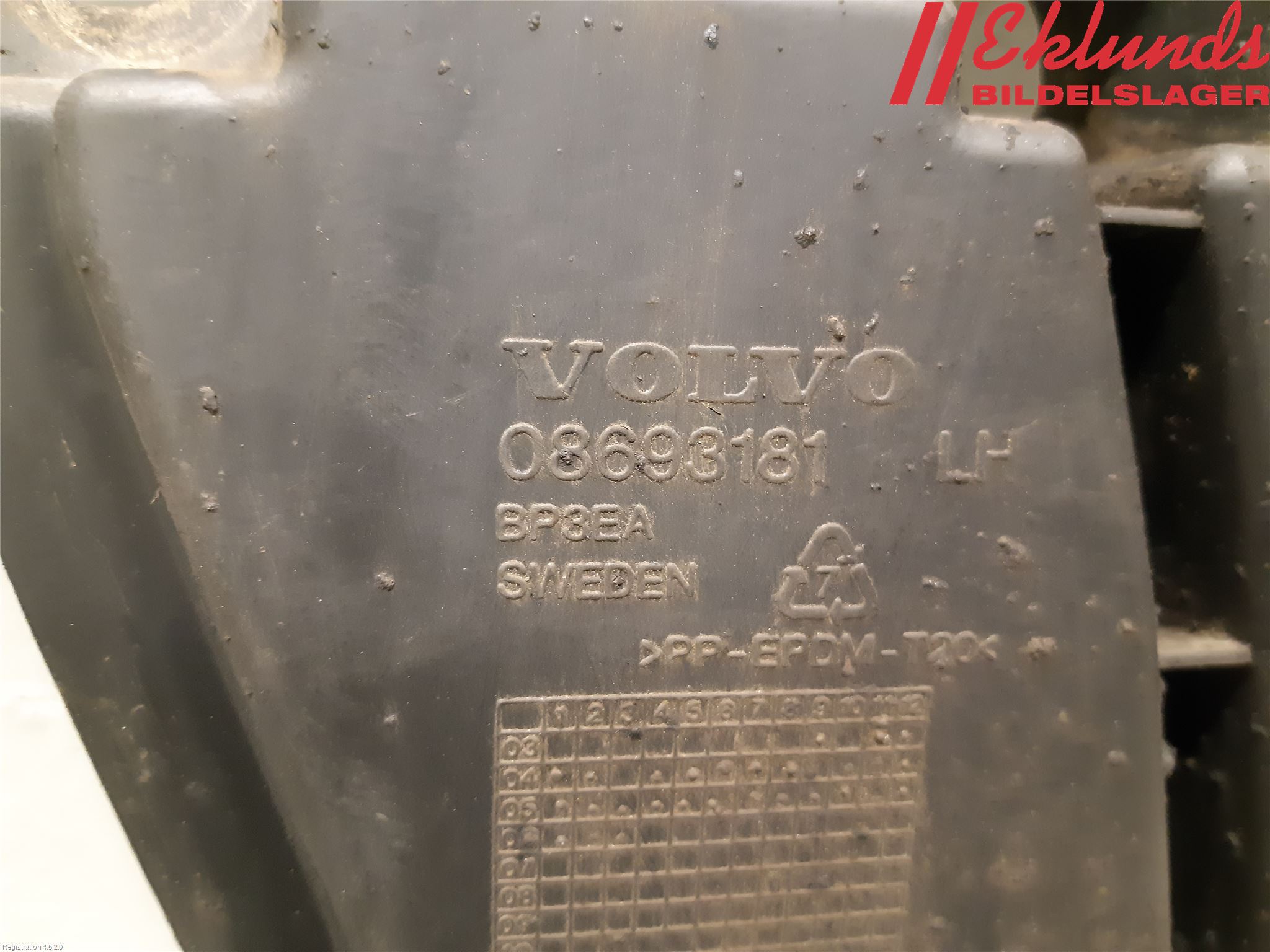 Volvo V70 05-08 Stötfångarfäste Fram Vä