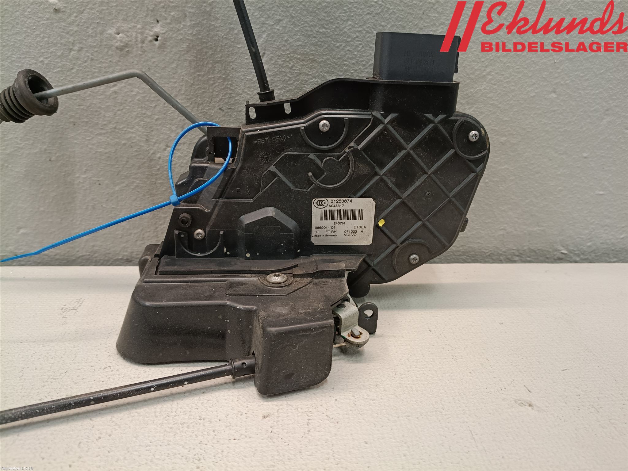 Volvo V70 08-13 Låskista-Dörrlås