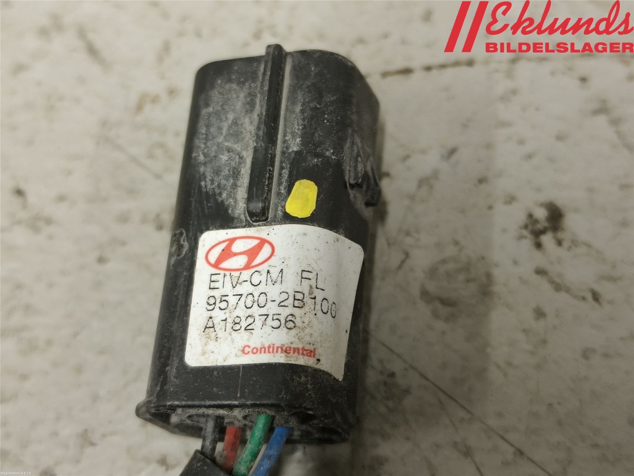 Hyundai SANTA FE  06-12 Parkeringshjälp Backsensor