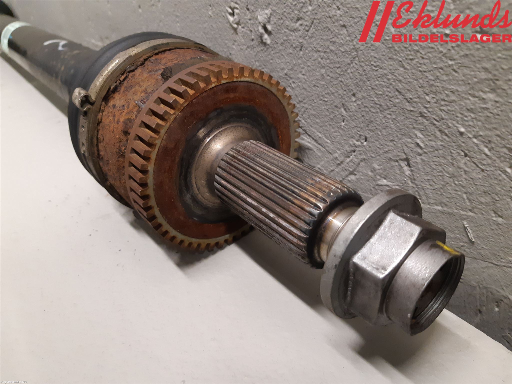 Kia SPORTAGE (QL) 16-21 Drivaxel Fram Höger