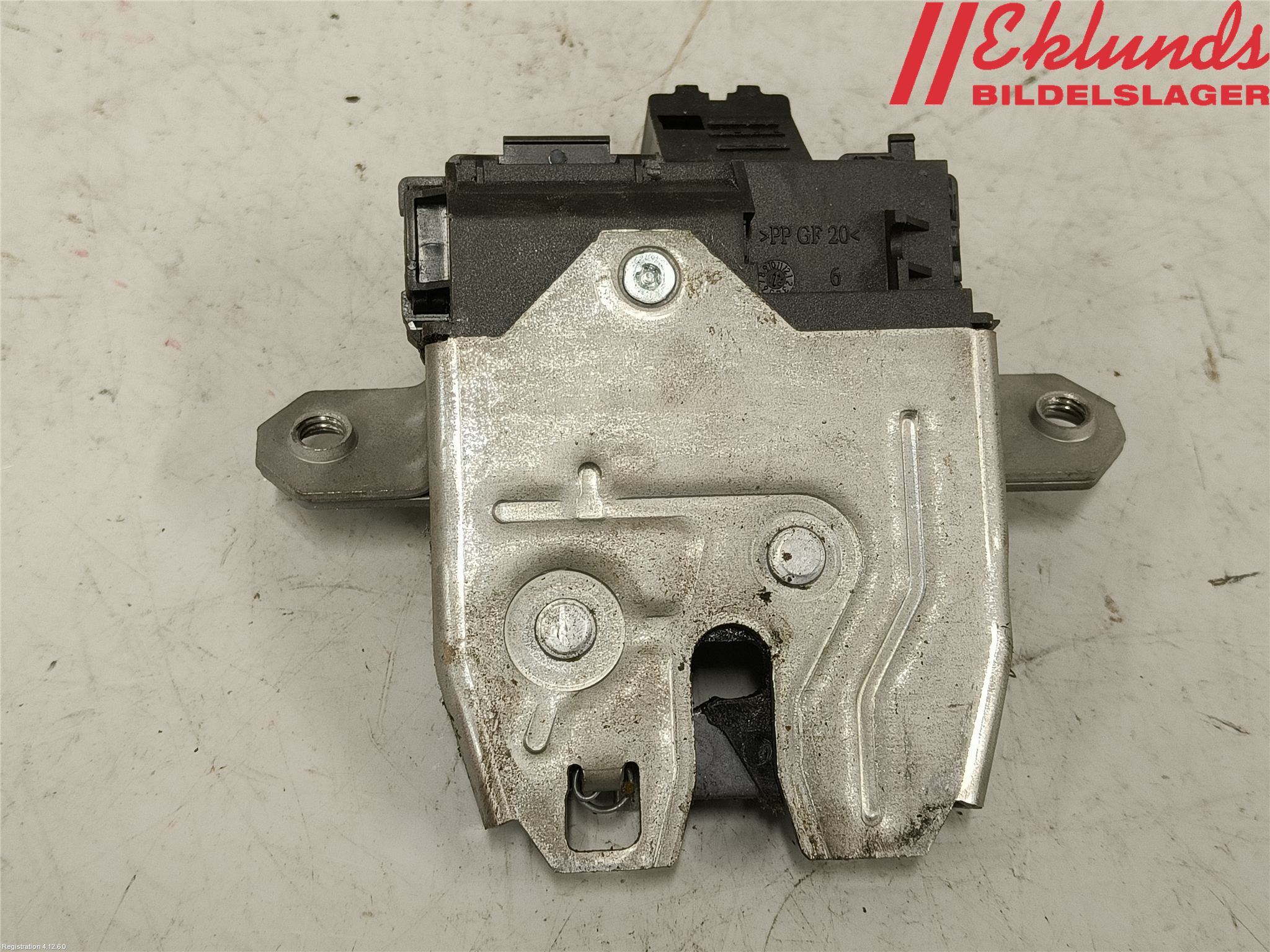 Volvo V60 14-18 Låskista Baklucka