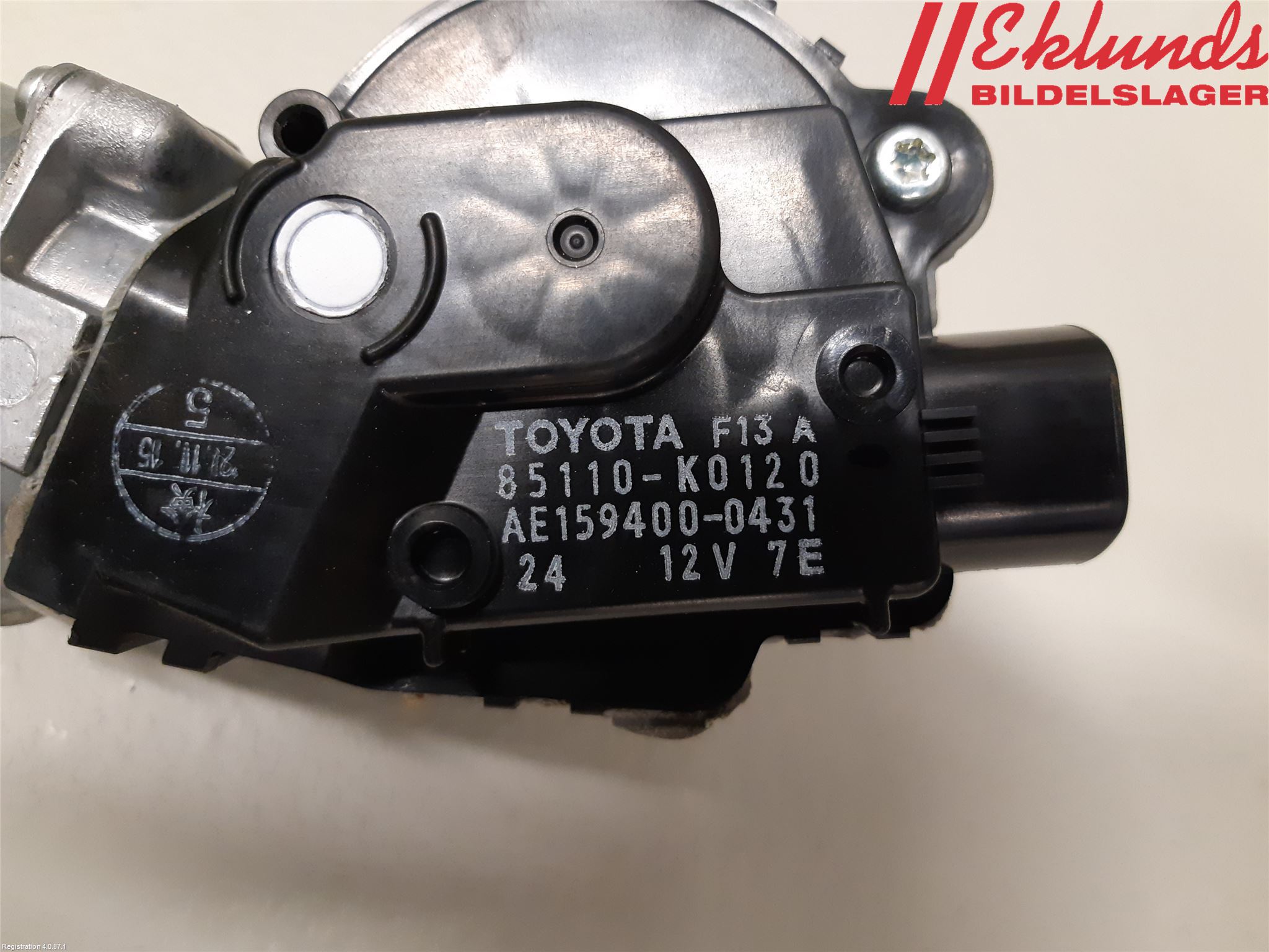 Toyota YARIS XP21 20- Torkarmotor Vindruta
