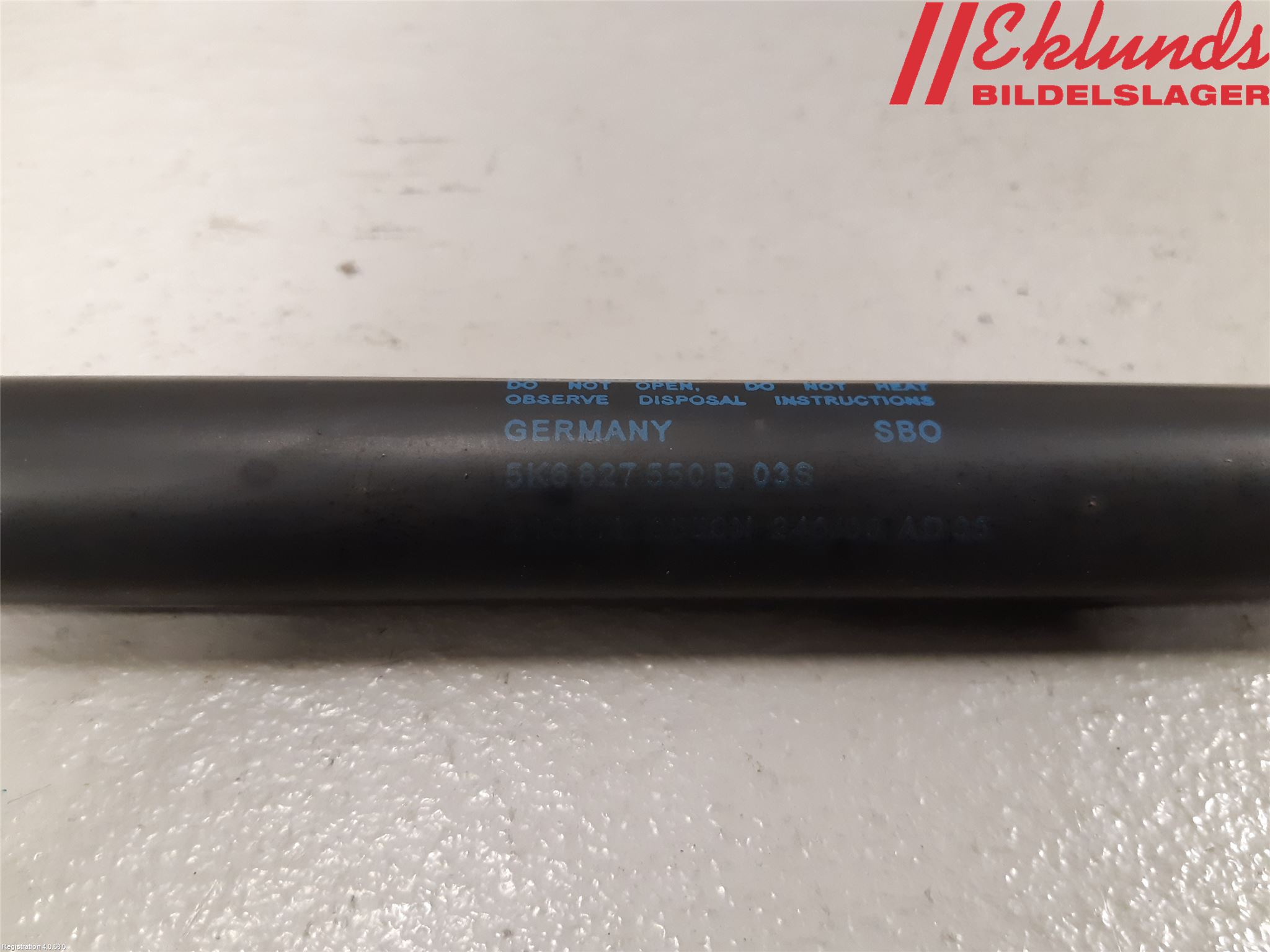 Volkswagen VW GOLF VI 09-13 Gasfjäder Baklucka