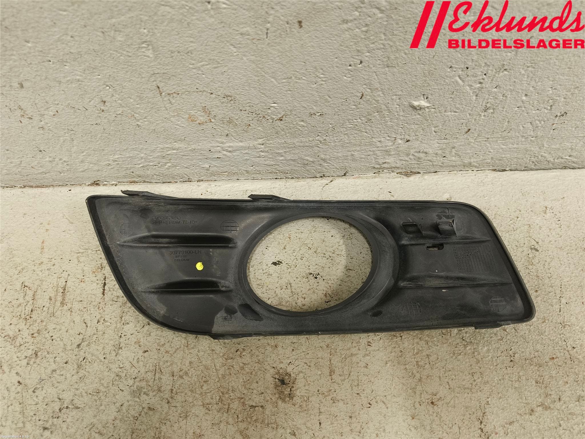 Volvo V50 08-12 Dimljussarg Fram