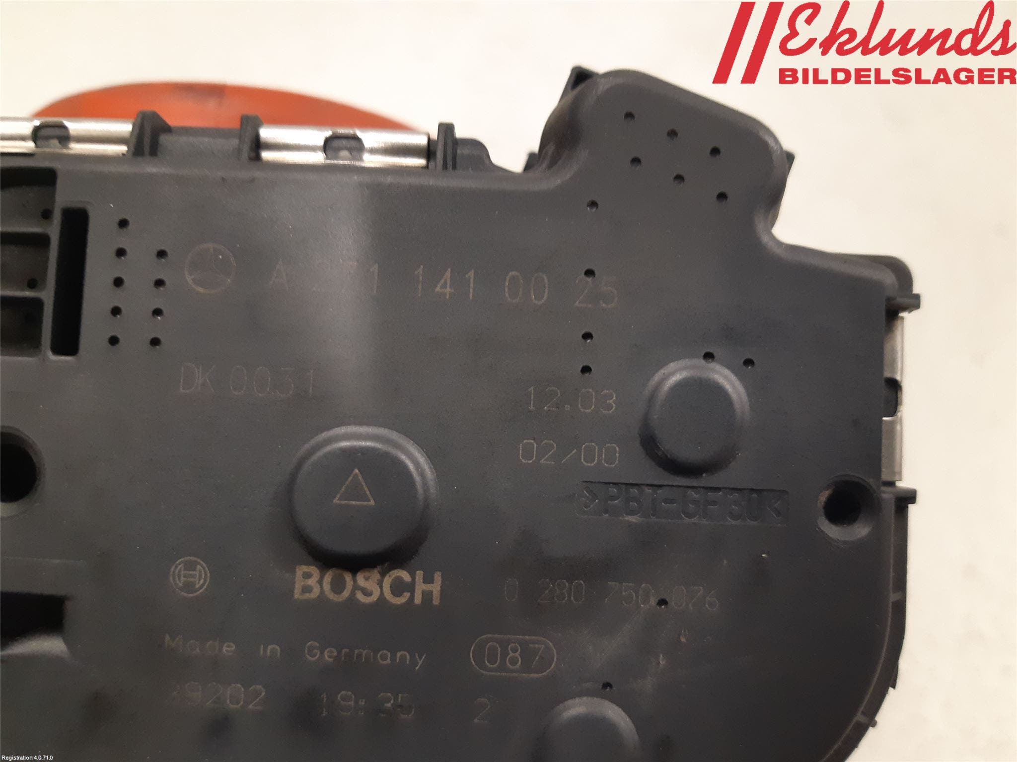 Mercedes-Benz MB CLK (C209) 02-09 Injspjällhus