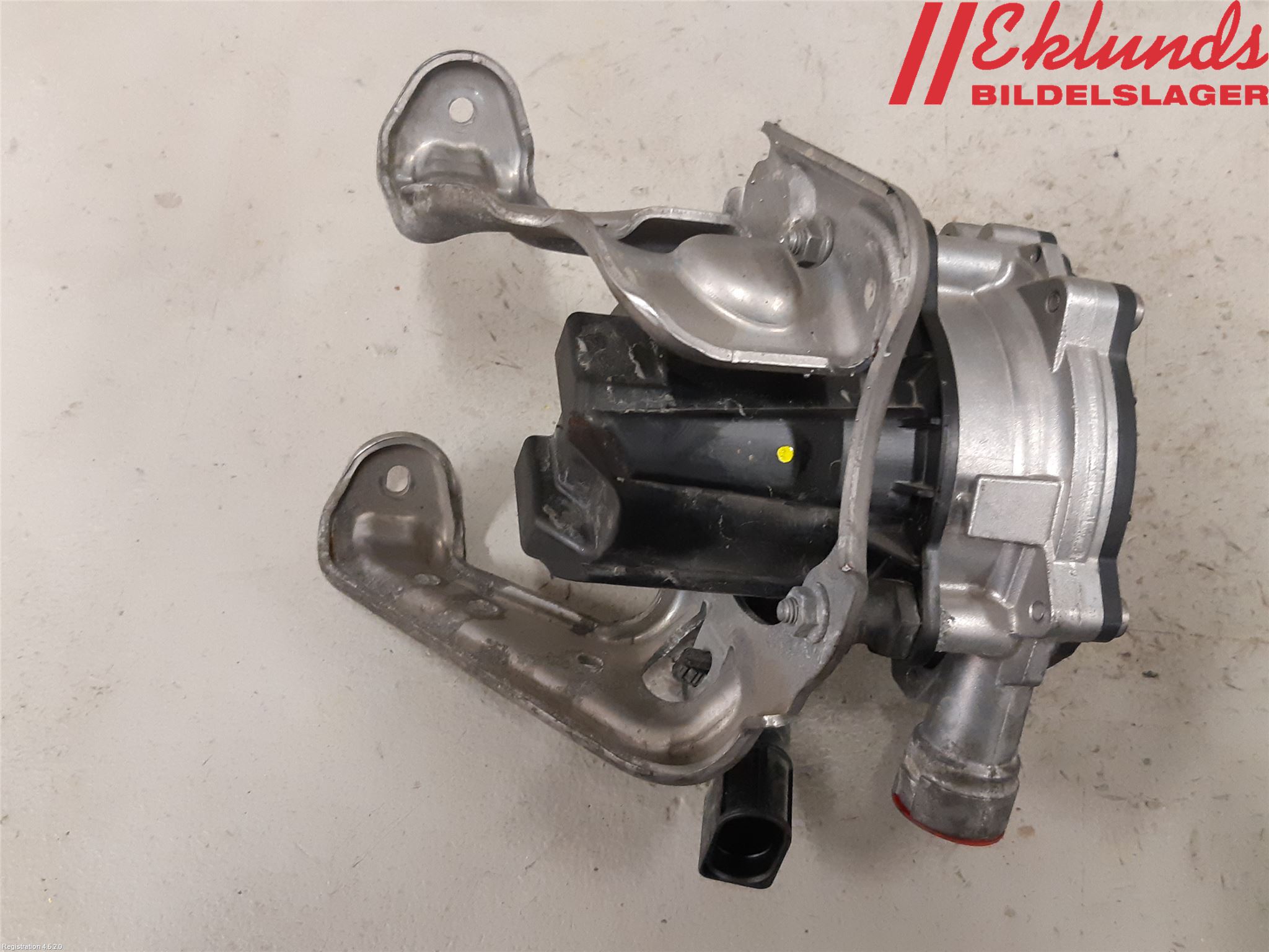 Audi A6 F2/C8 19- Luftpump-Avgasrening