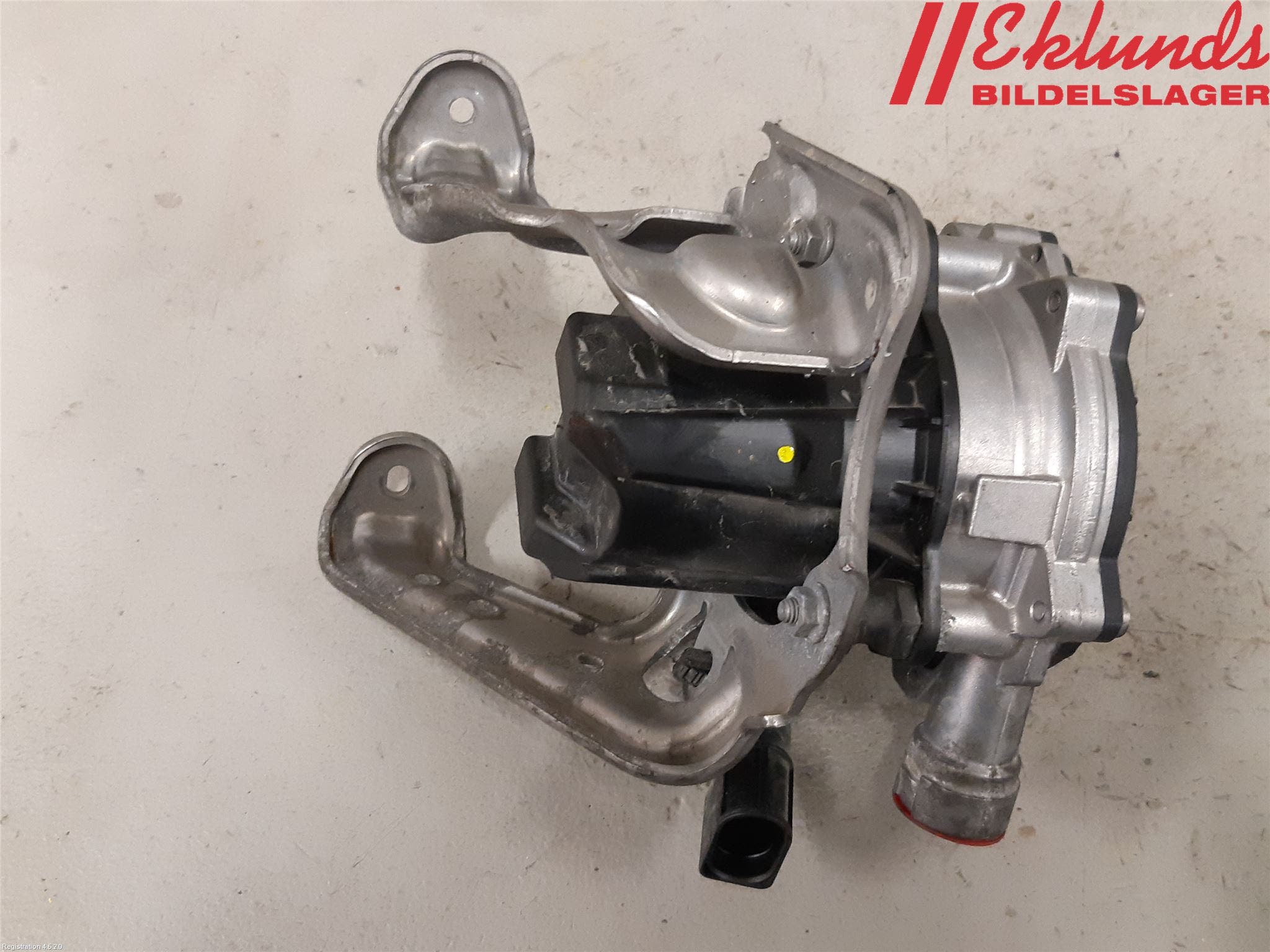 Audi A6 F2/C8 19- Luftpump-Avgasrening